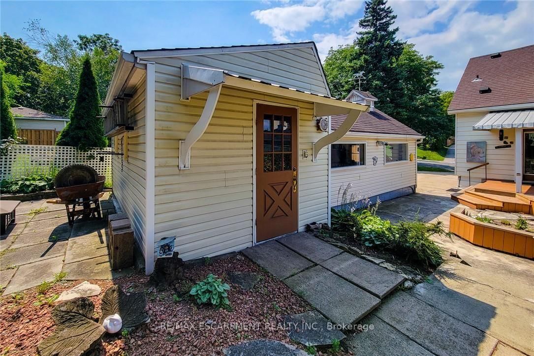 42 LAKE Avenue N • Hamilton, ON photo 36