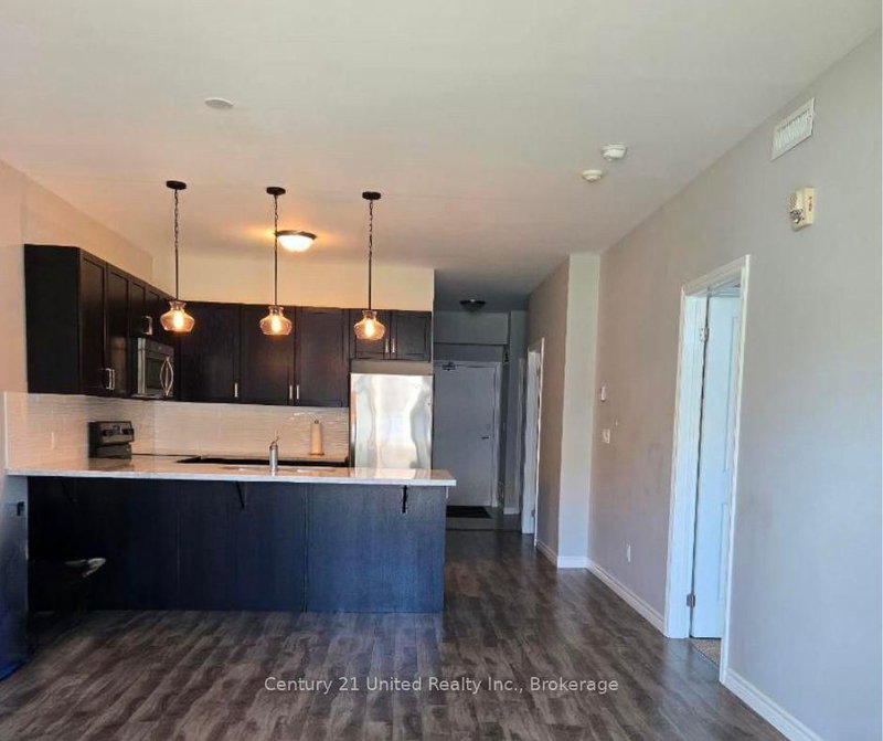 105 - 29 Lakewood Crescent
