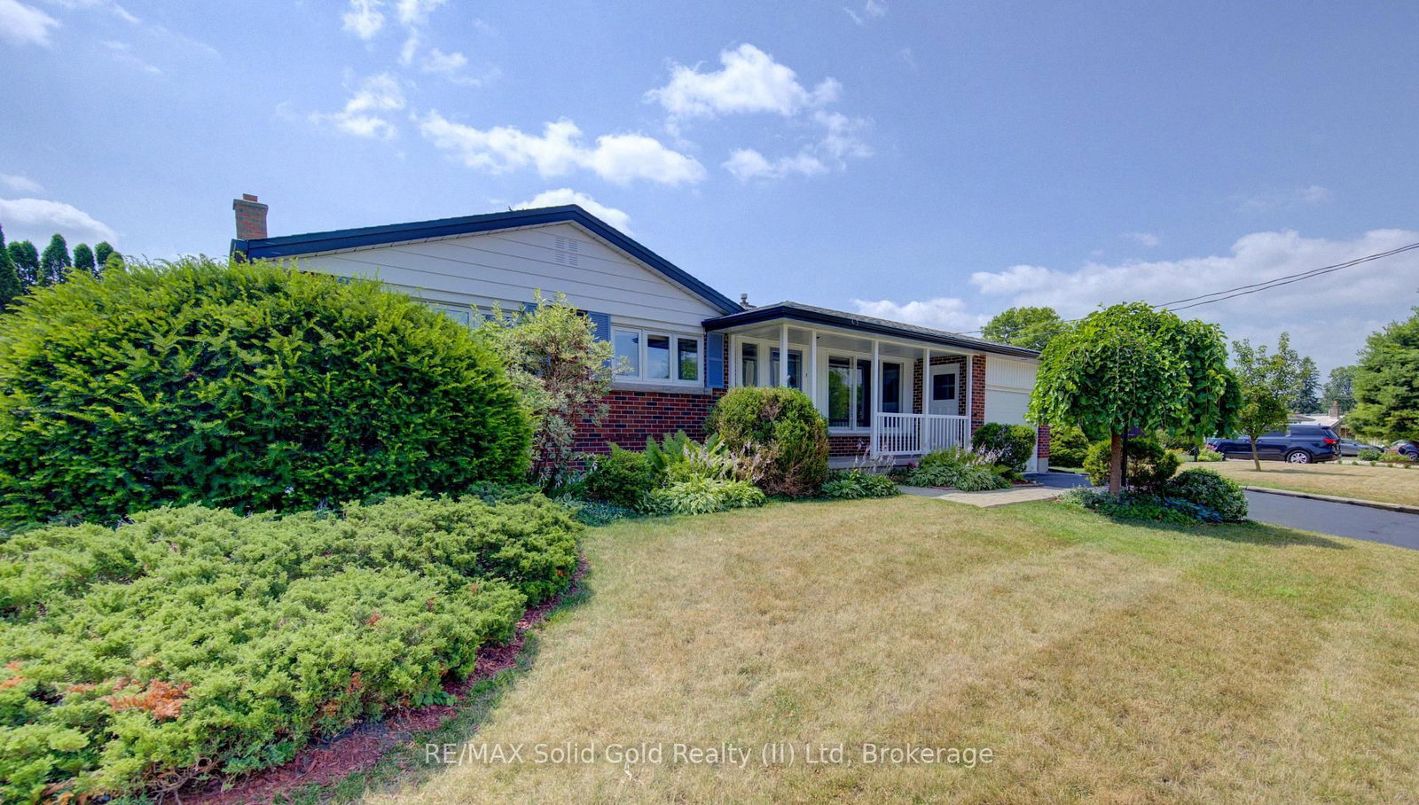 139 Trafalgar Avenue - Photo 3