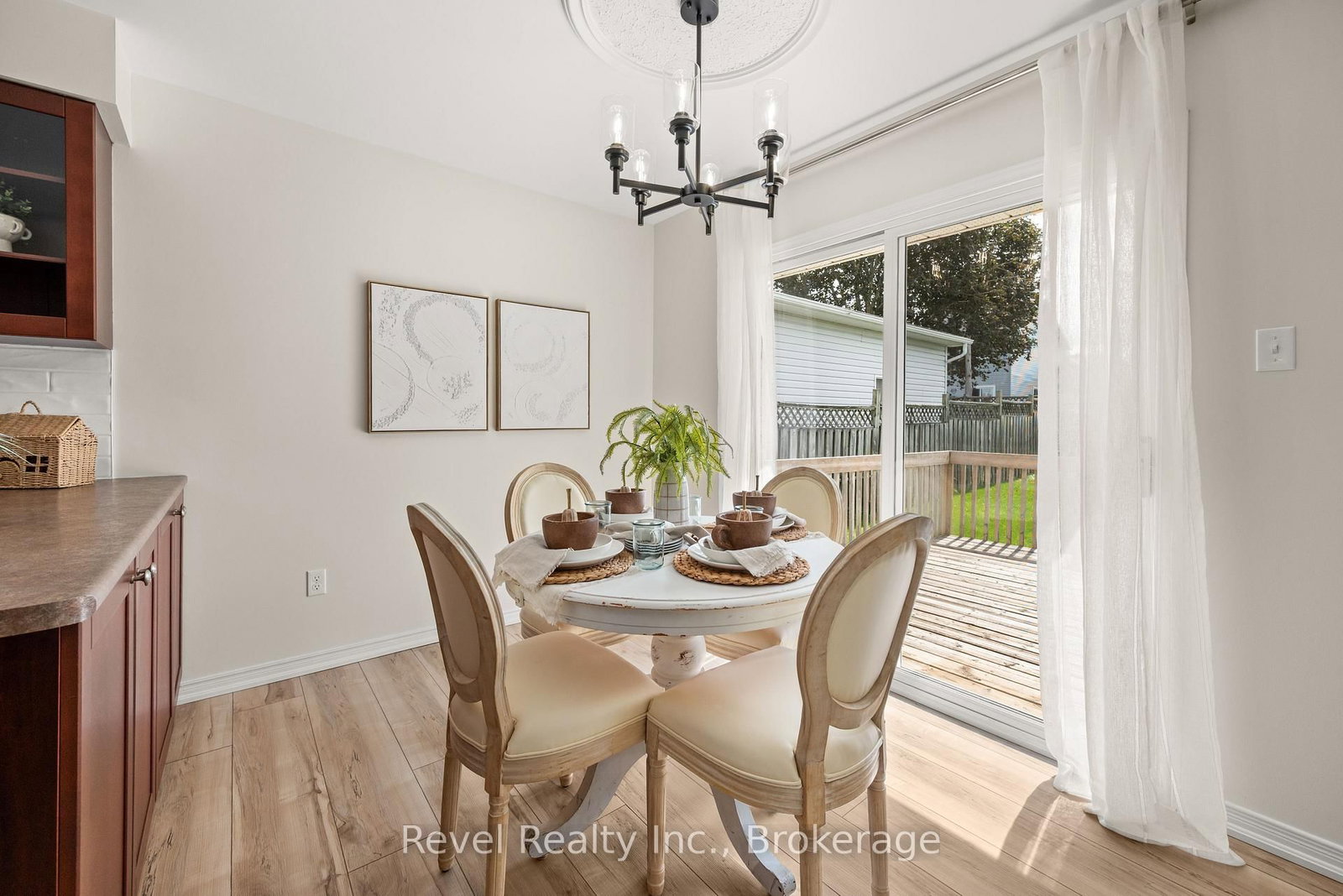 9 Crestwood Avenue • Kawartha Lakes, ON photo 11