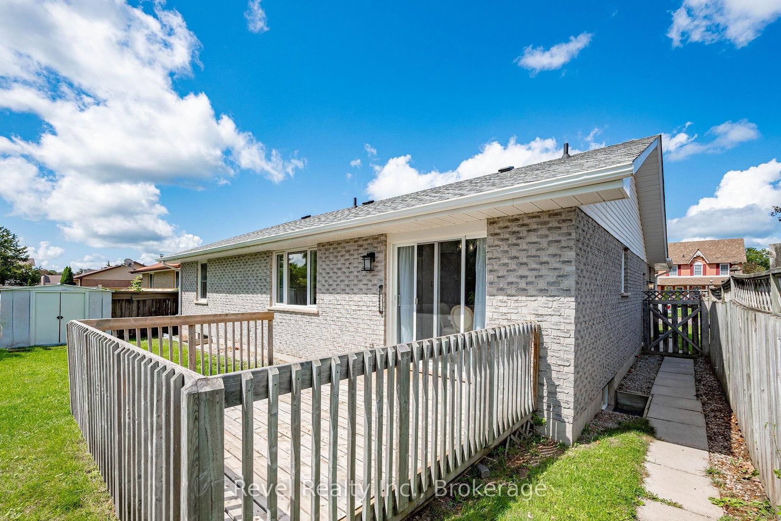 9 Crestwood Avenue • Kawartha Lakes, ON photo 39