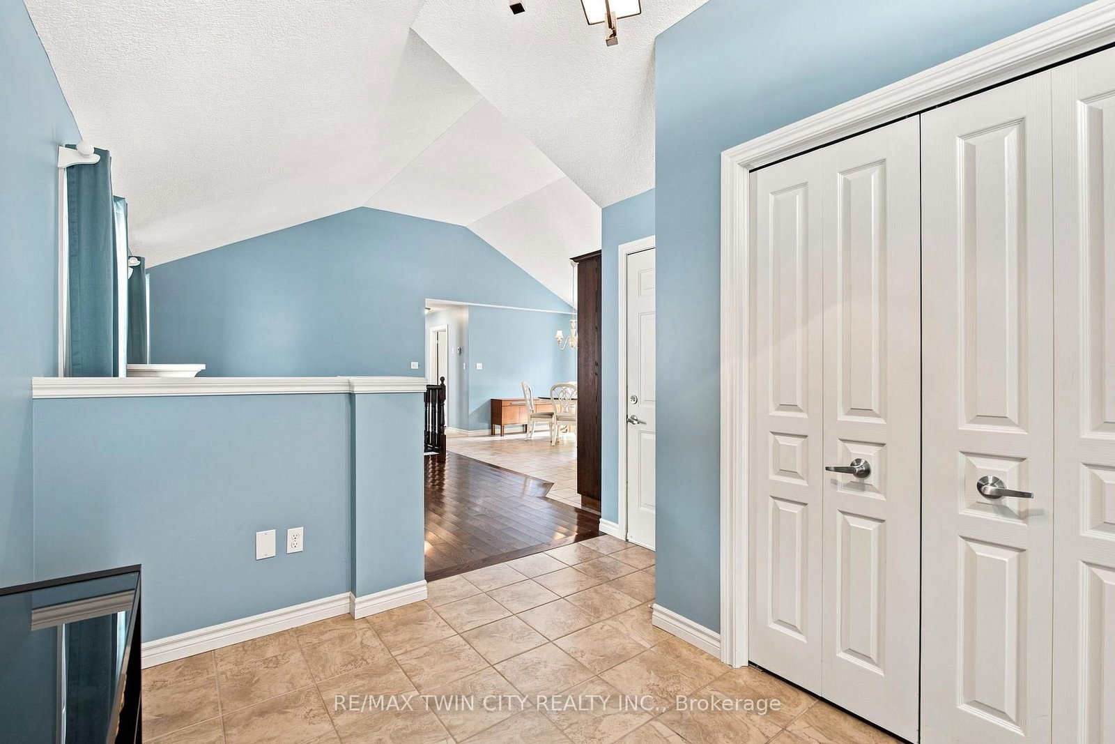 11 Lockwood Street • Cambridge, ON photo 6