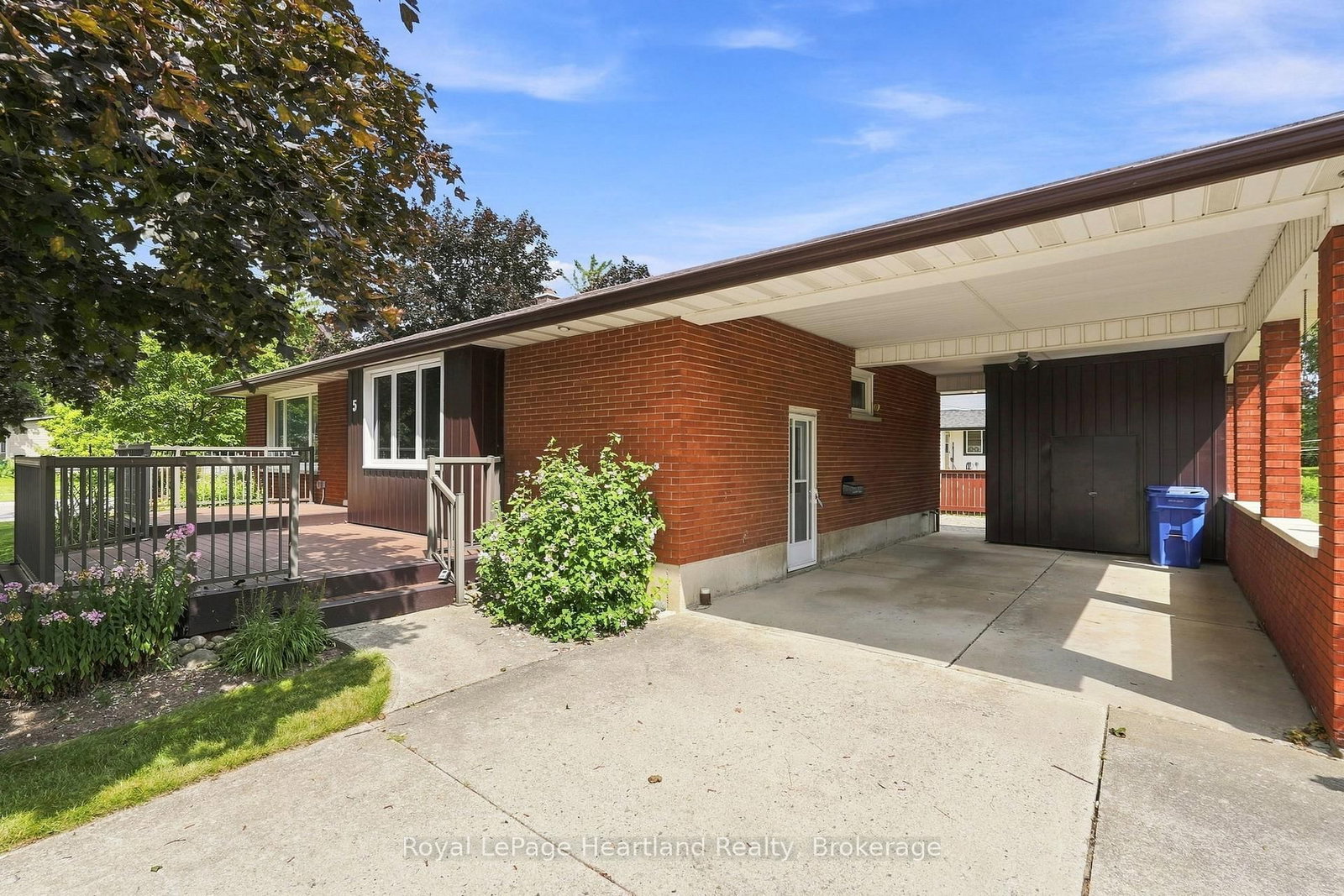 Listing Image 43