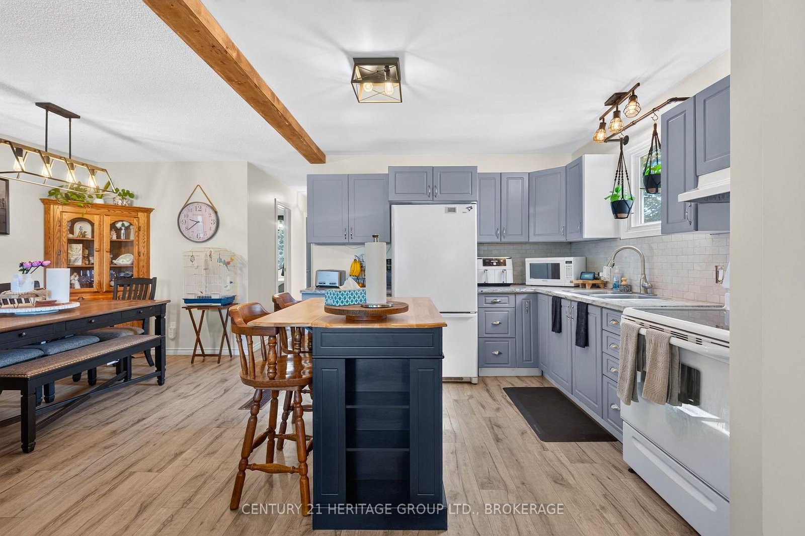 134 Purdy Road • Bath, ON photo 5