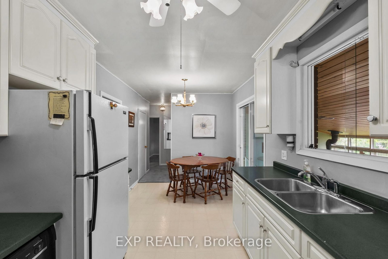 8800 Champlain Drive • Niagara Falls, ON photo 14