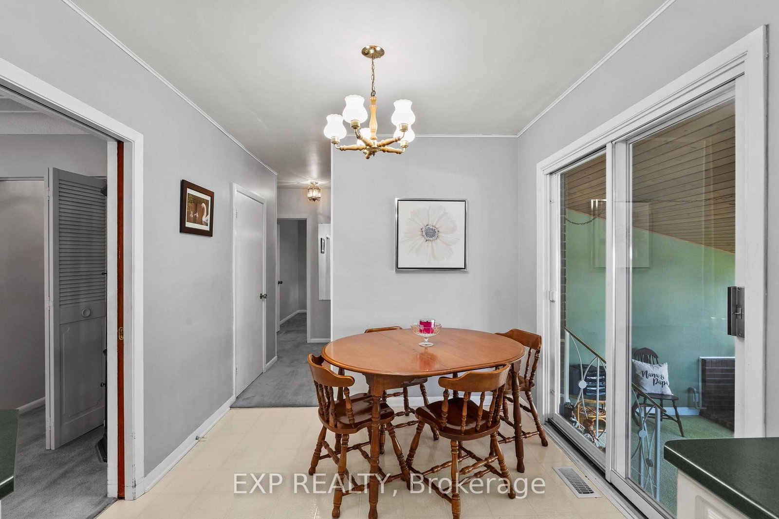8800 Champlain Drive • Niagara Falls, ON photo 16