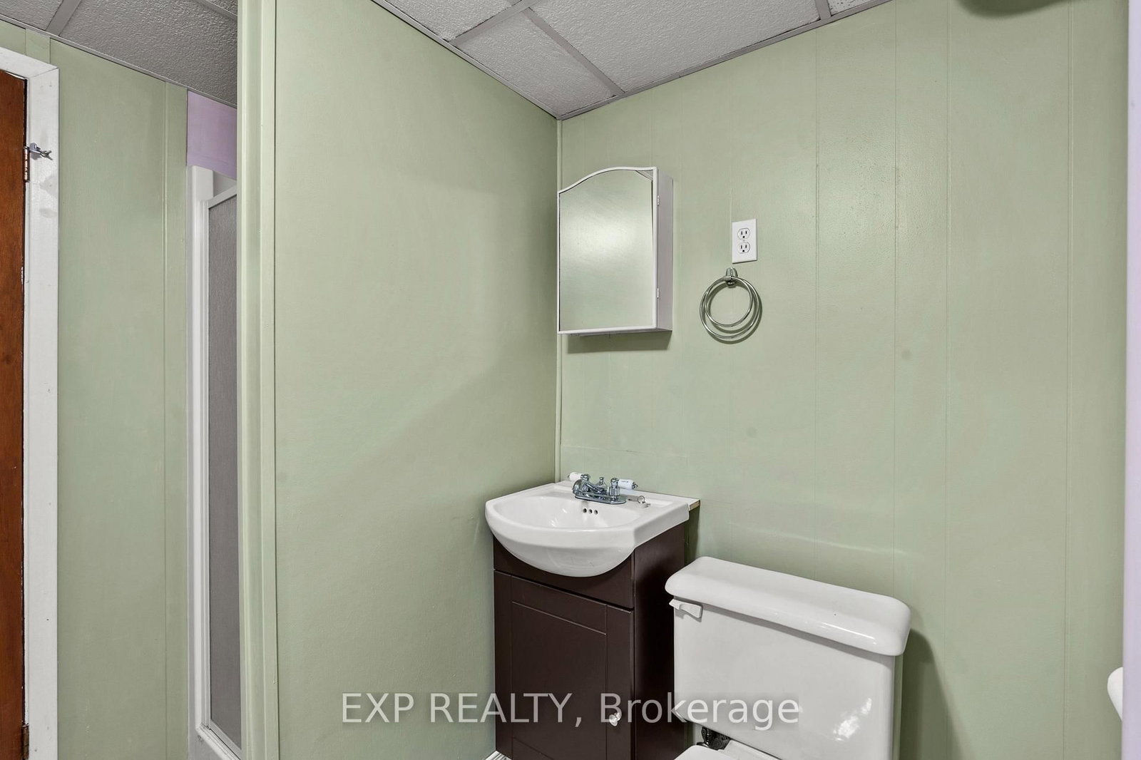 8800 Champlain Drive • Niagara Falls, ON photo 34