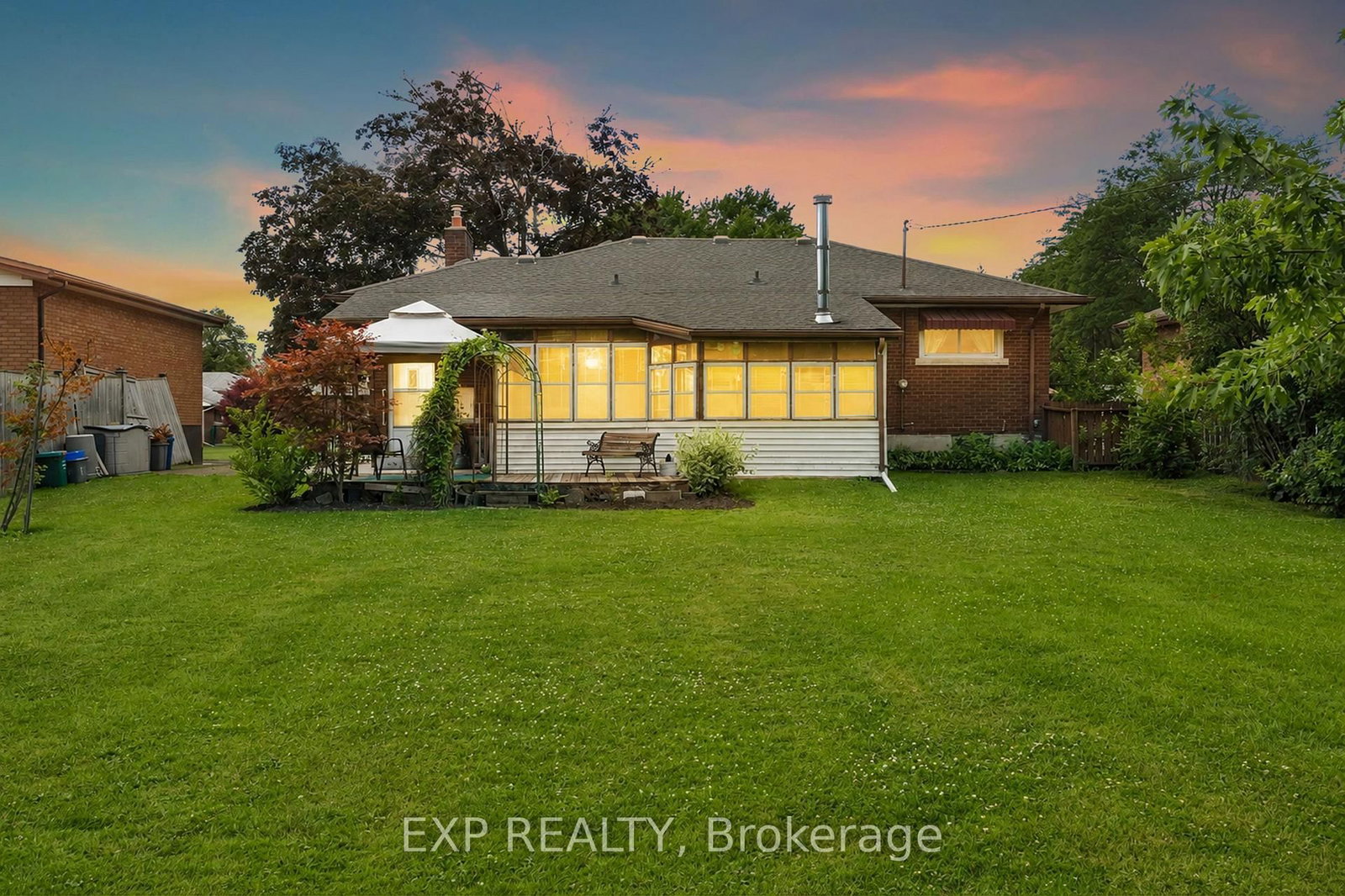 8800 Champlain Drive • Niagara Falls, ON photo 43