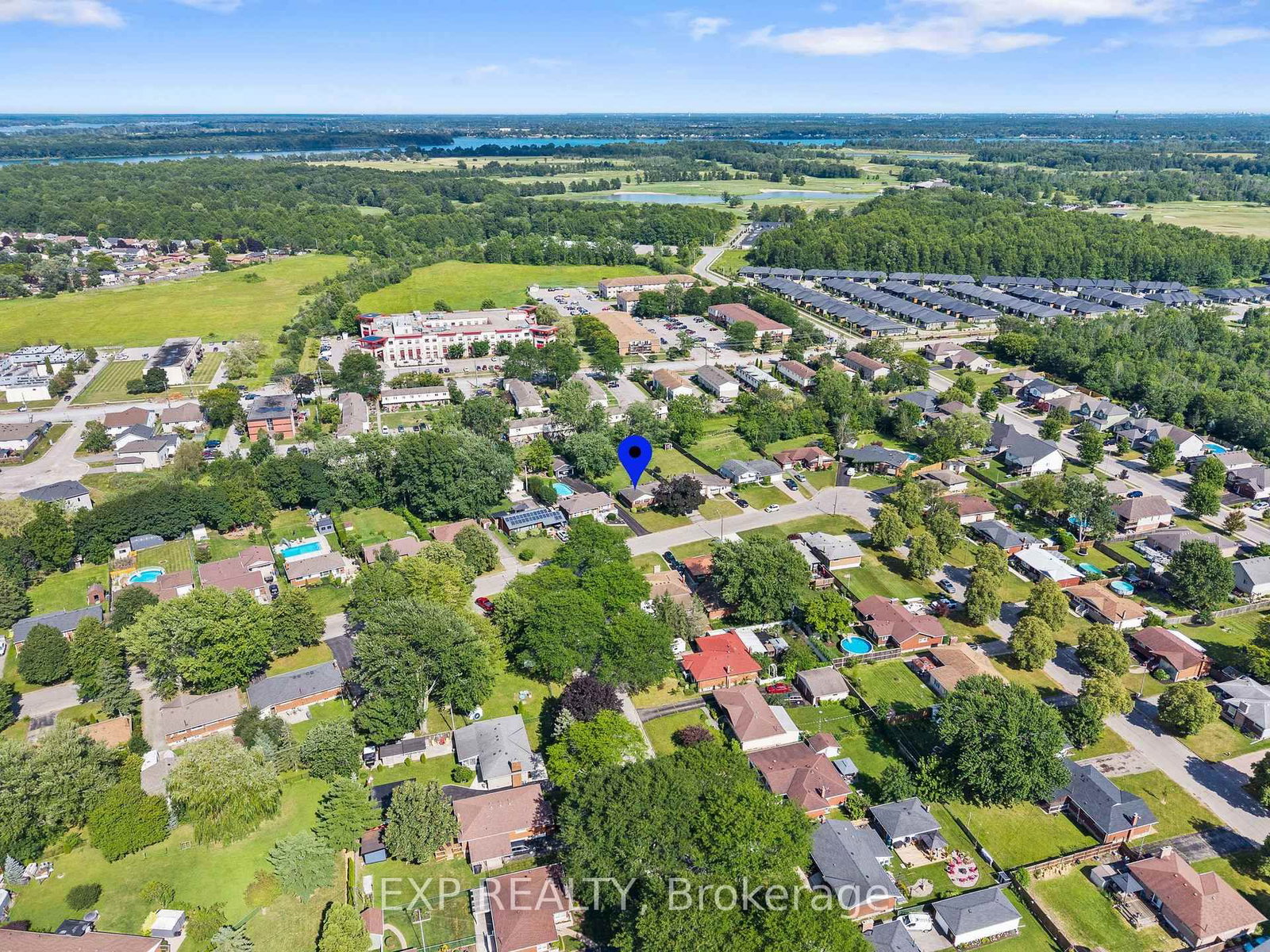 8800 Champlain Drive • Niagara Falls, ON photo 50
