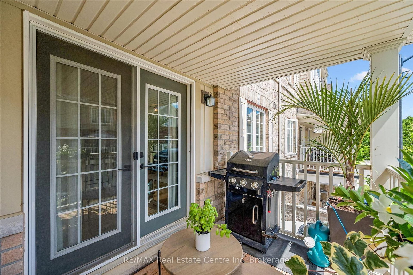 88 DECORSO Drive • #30 • Guelph, ON photo 19