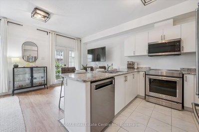 88 DECORSO Drive • #30 • Guelph, ON photo 6