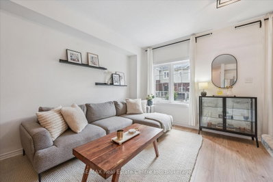 88 DECORSO Drive • #30 • Guelph, ON photo 8