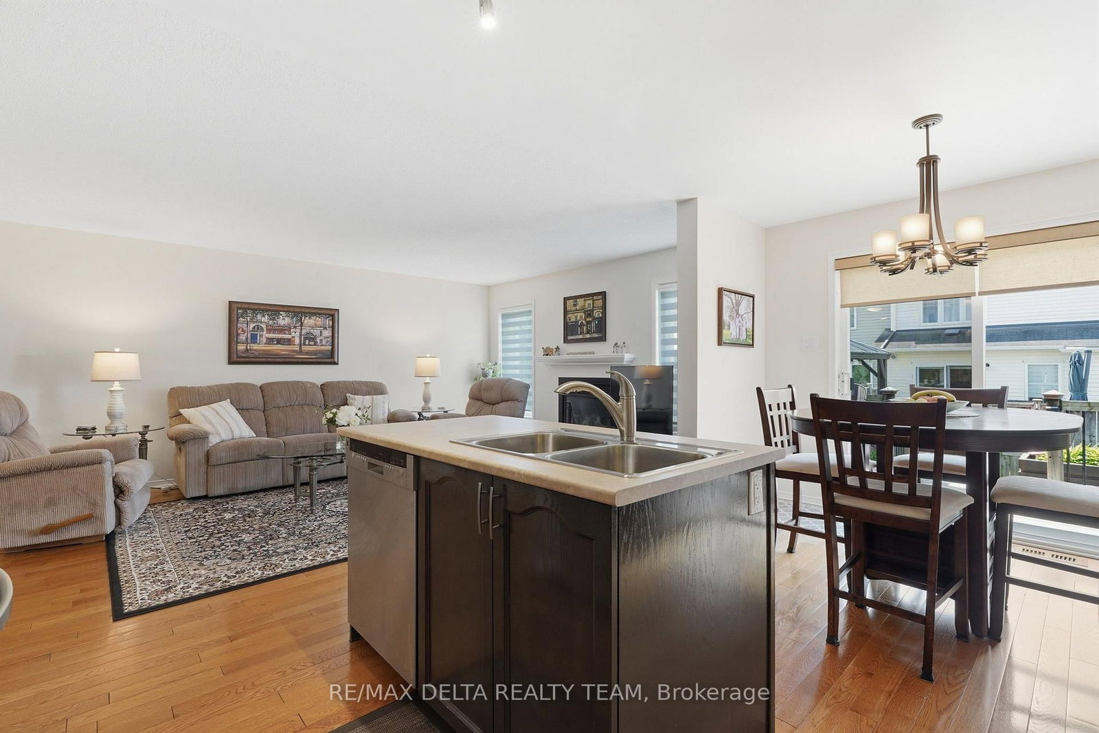 64 Collington Street • Ottawa, ON photo 13