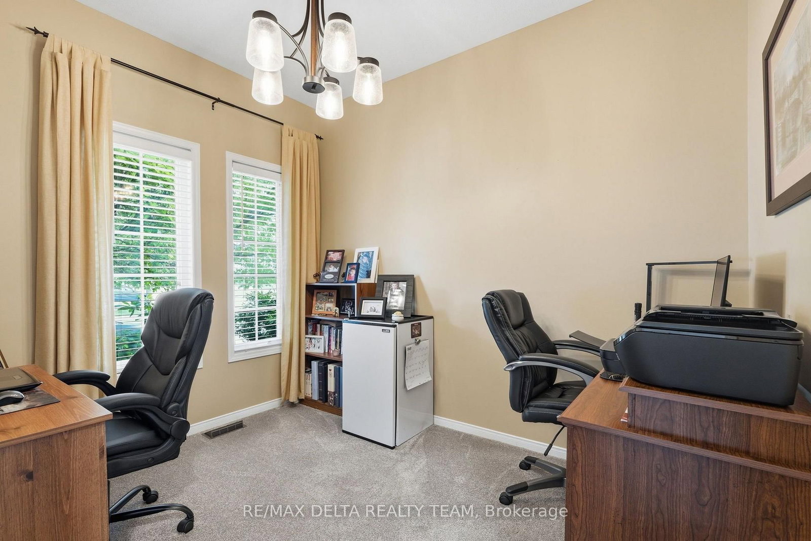 64 Collington Street • Ottawa, ON photo 4