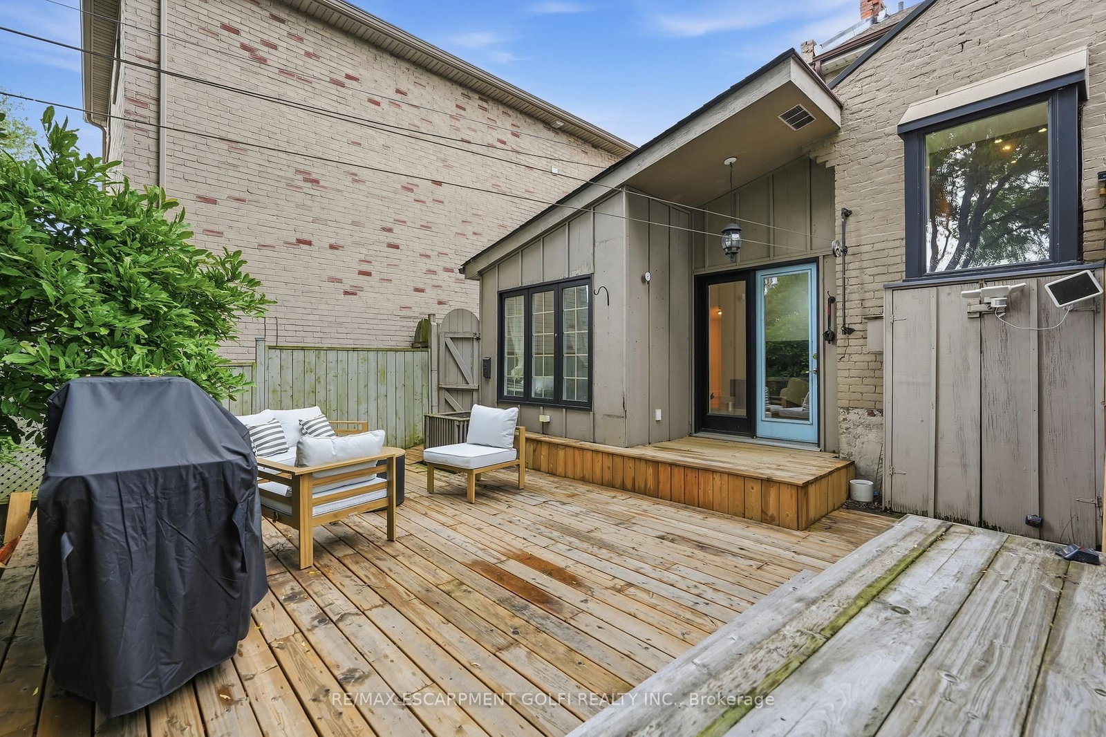 356 Hughson Street • Hamilton, ON photo 27