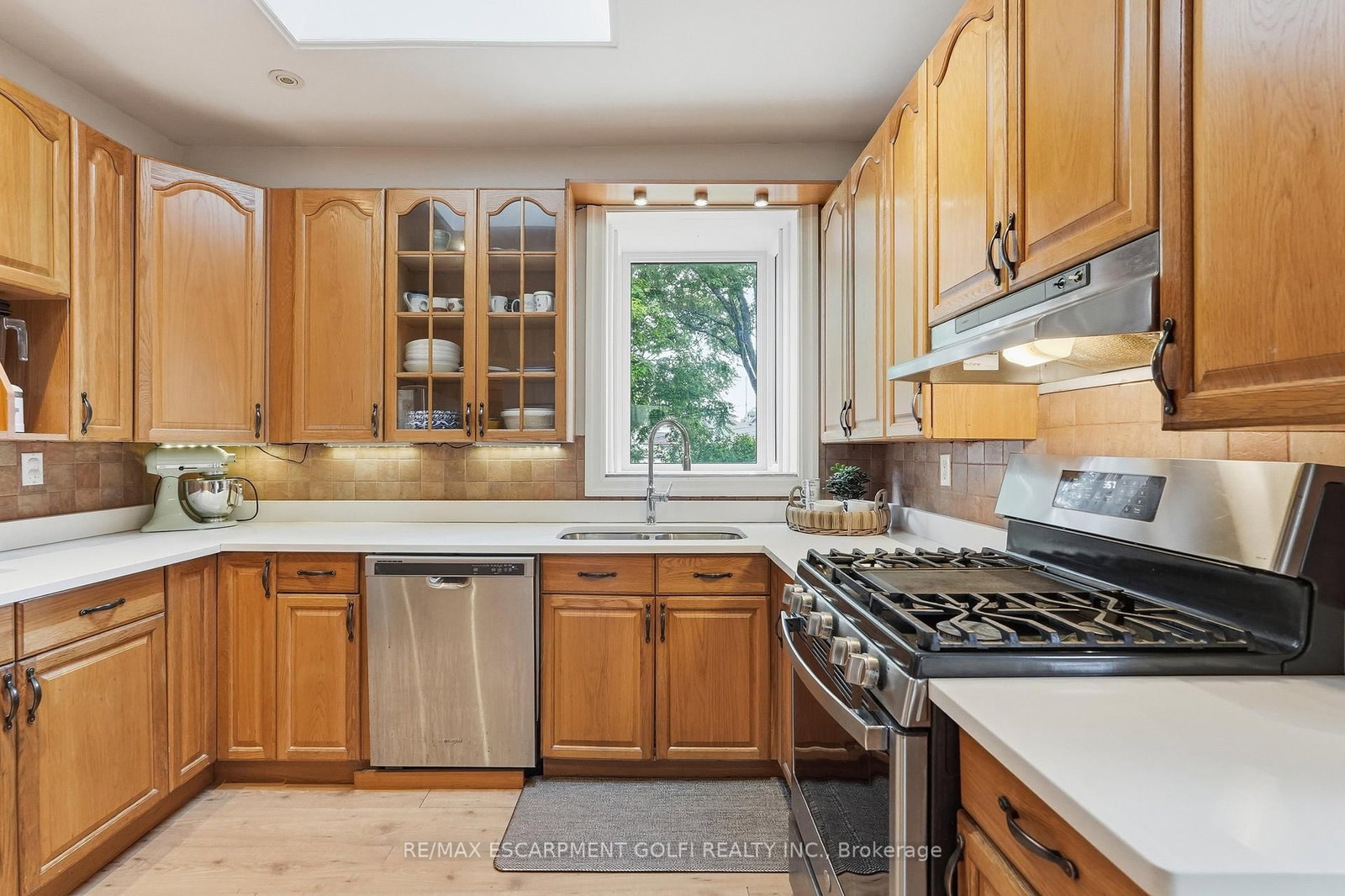 356 Hughson Street • Hamilton, ON photo 9
