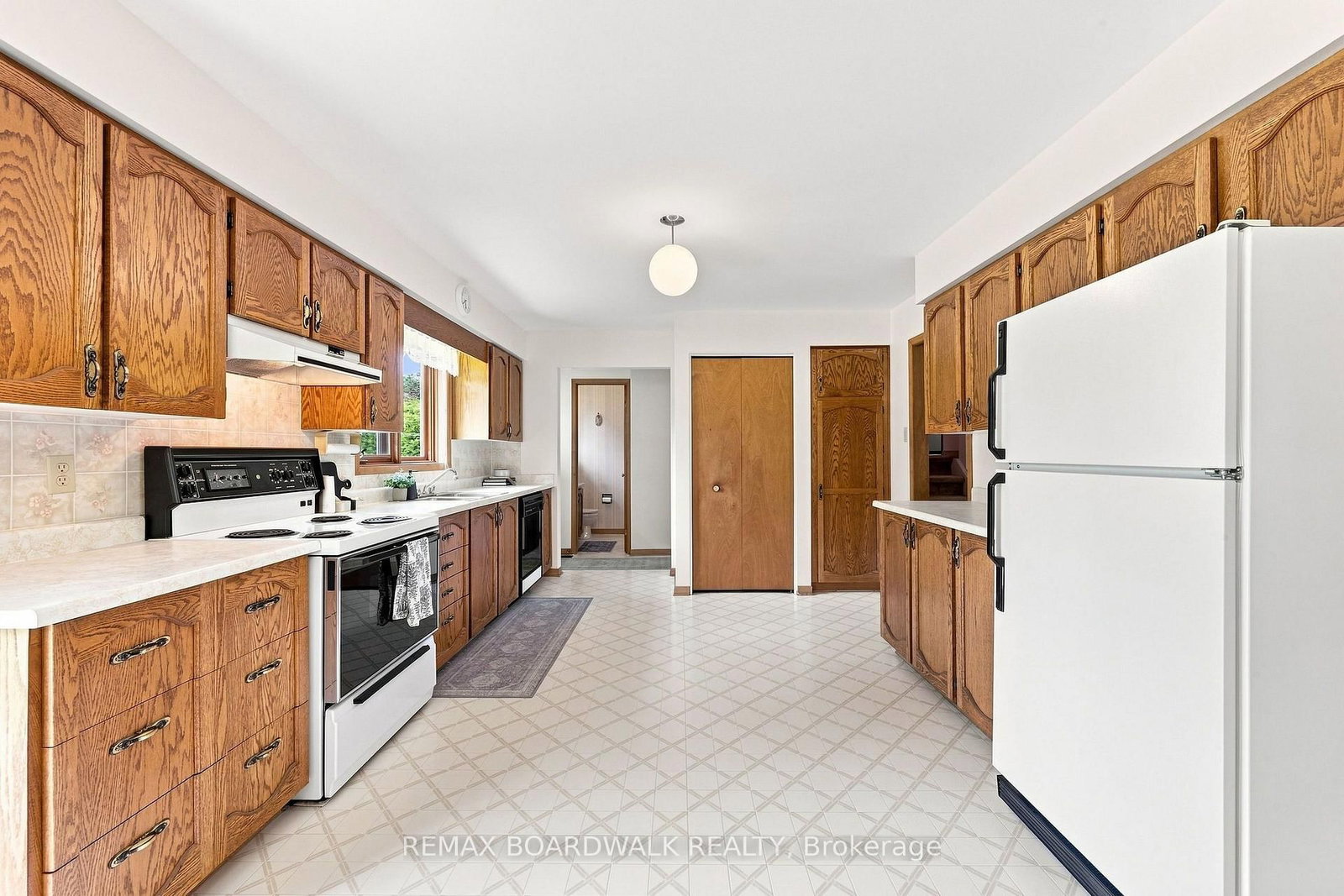 21 Maitland Street • Richmond, ON photo 12