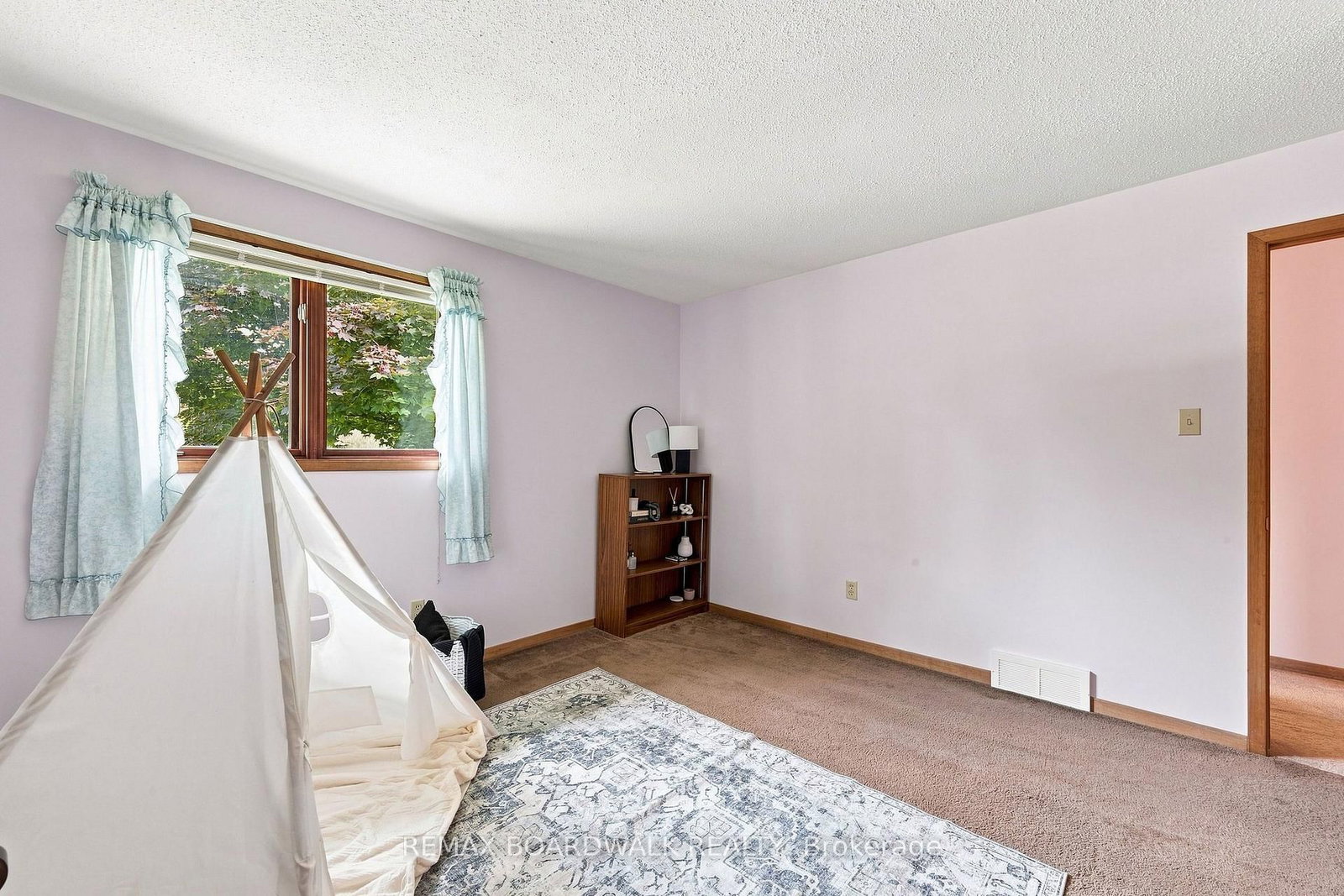 21 Maitland Street • Richmond, ON photo 23