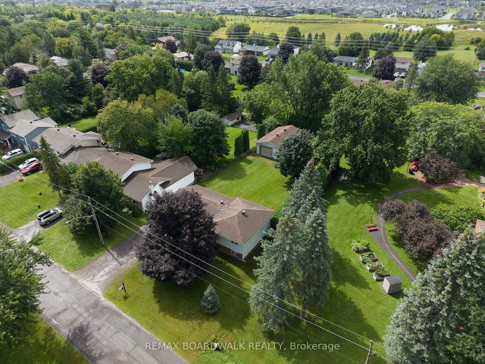 21 Maitland Street • Richmond, ON photo 35
