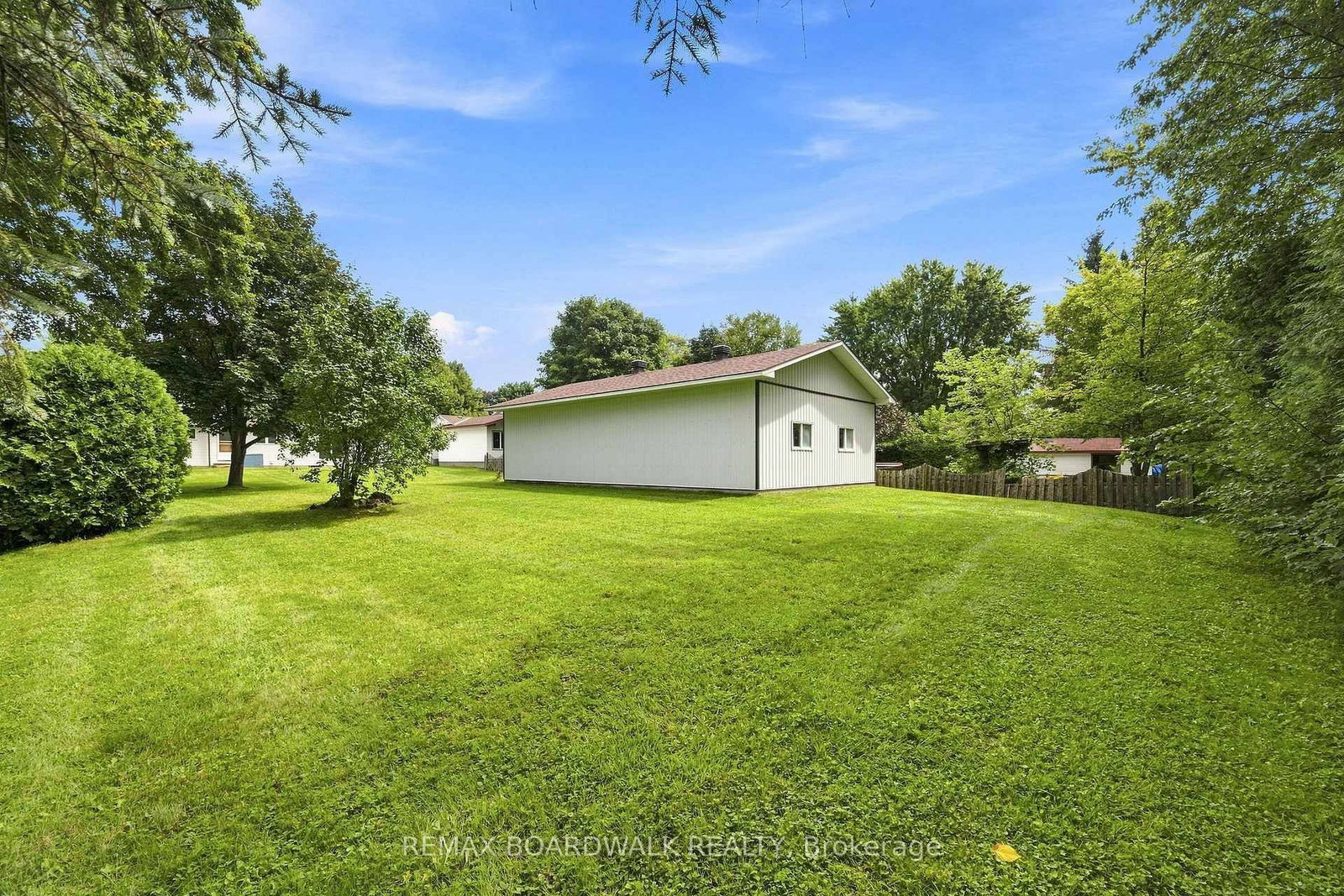 21 Maitland Street • Richmond, ON photo 38