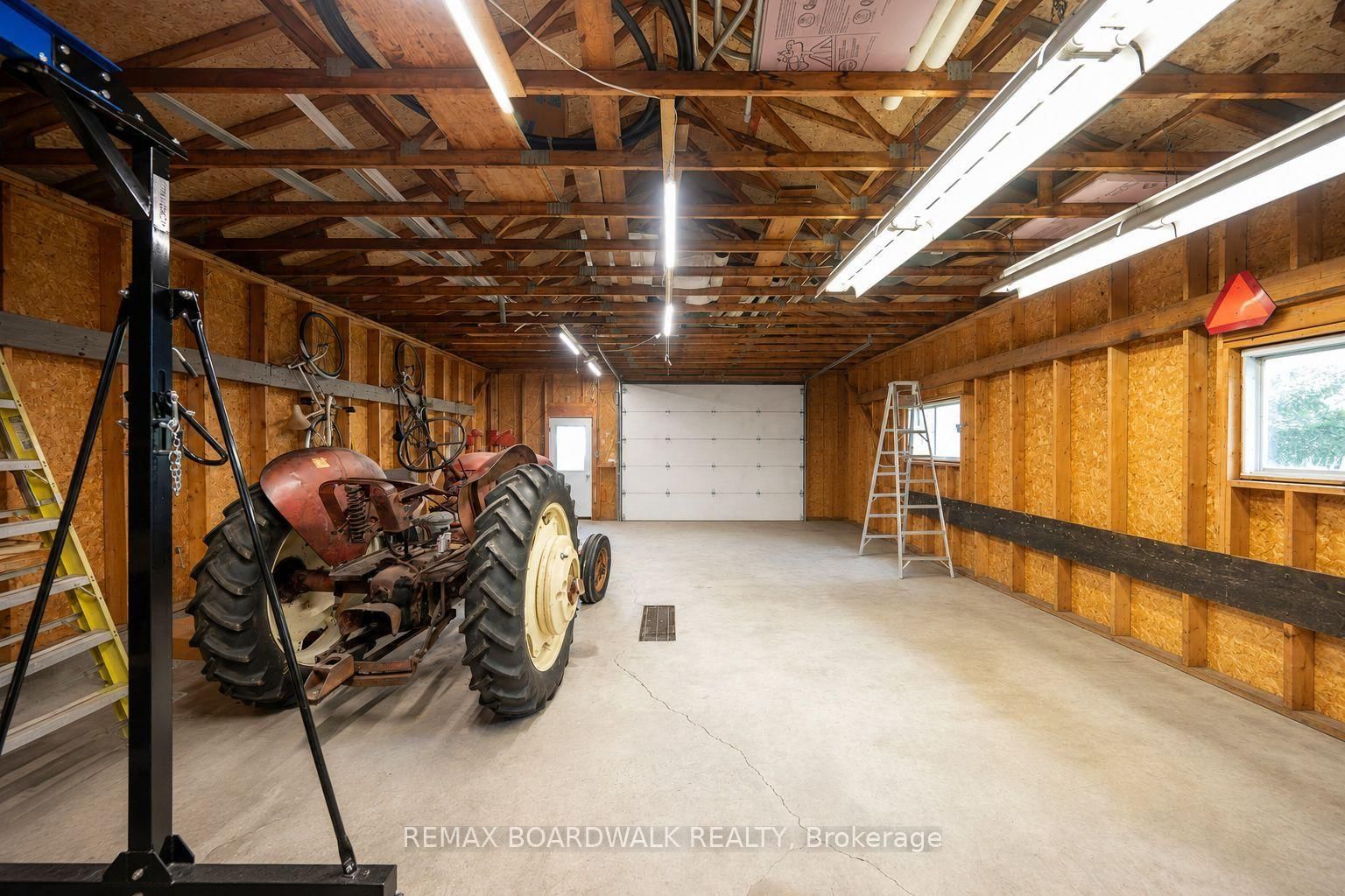 21 Maitland Street • Richmond, ON photo 4