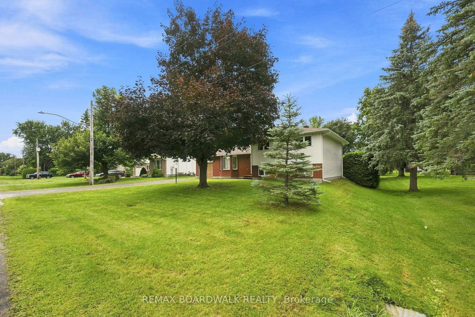 21 Maitland Street • Richmond, ON photo 41