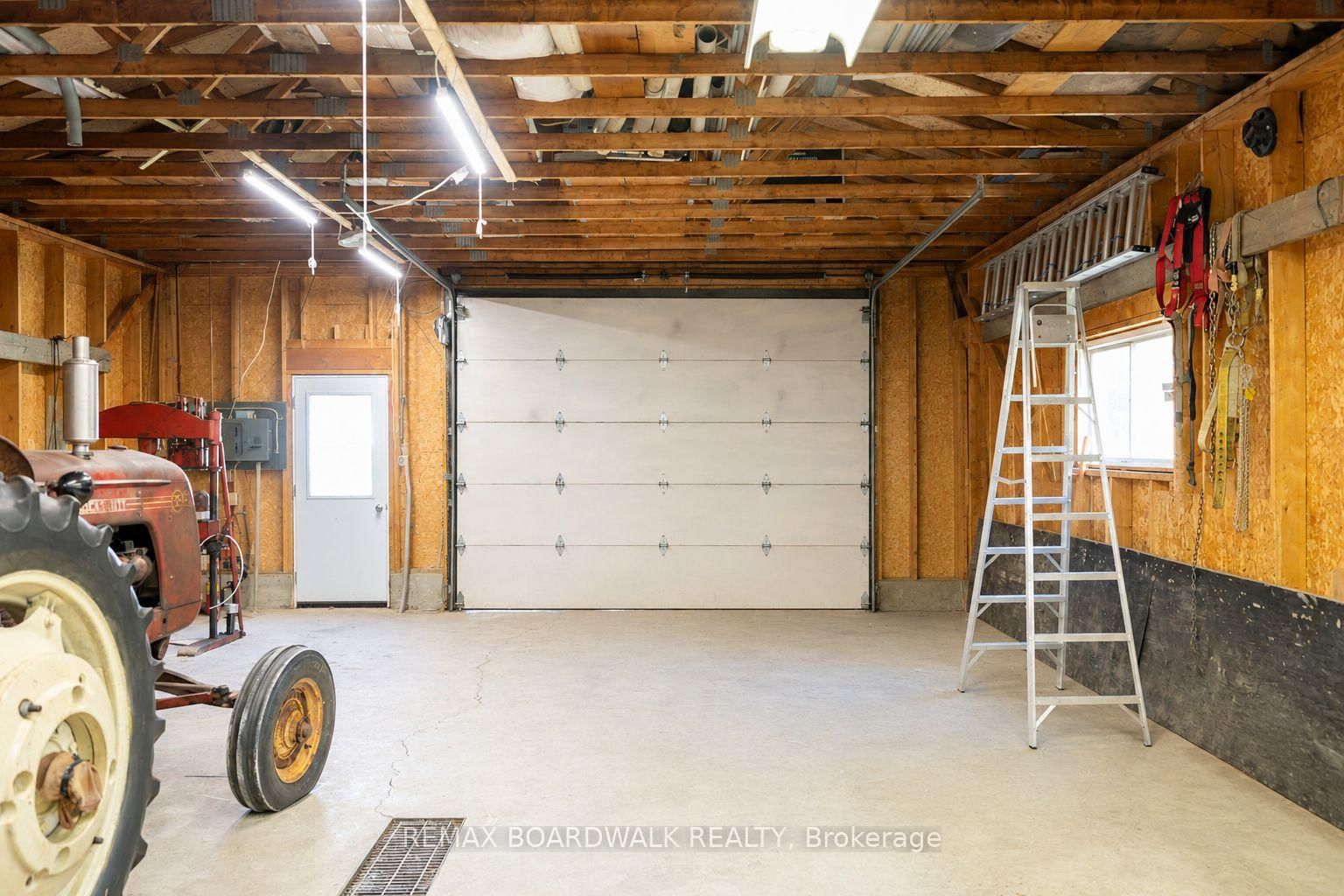 21 Maitland Street • Richmond, ON photo 5