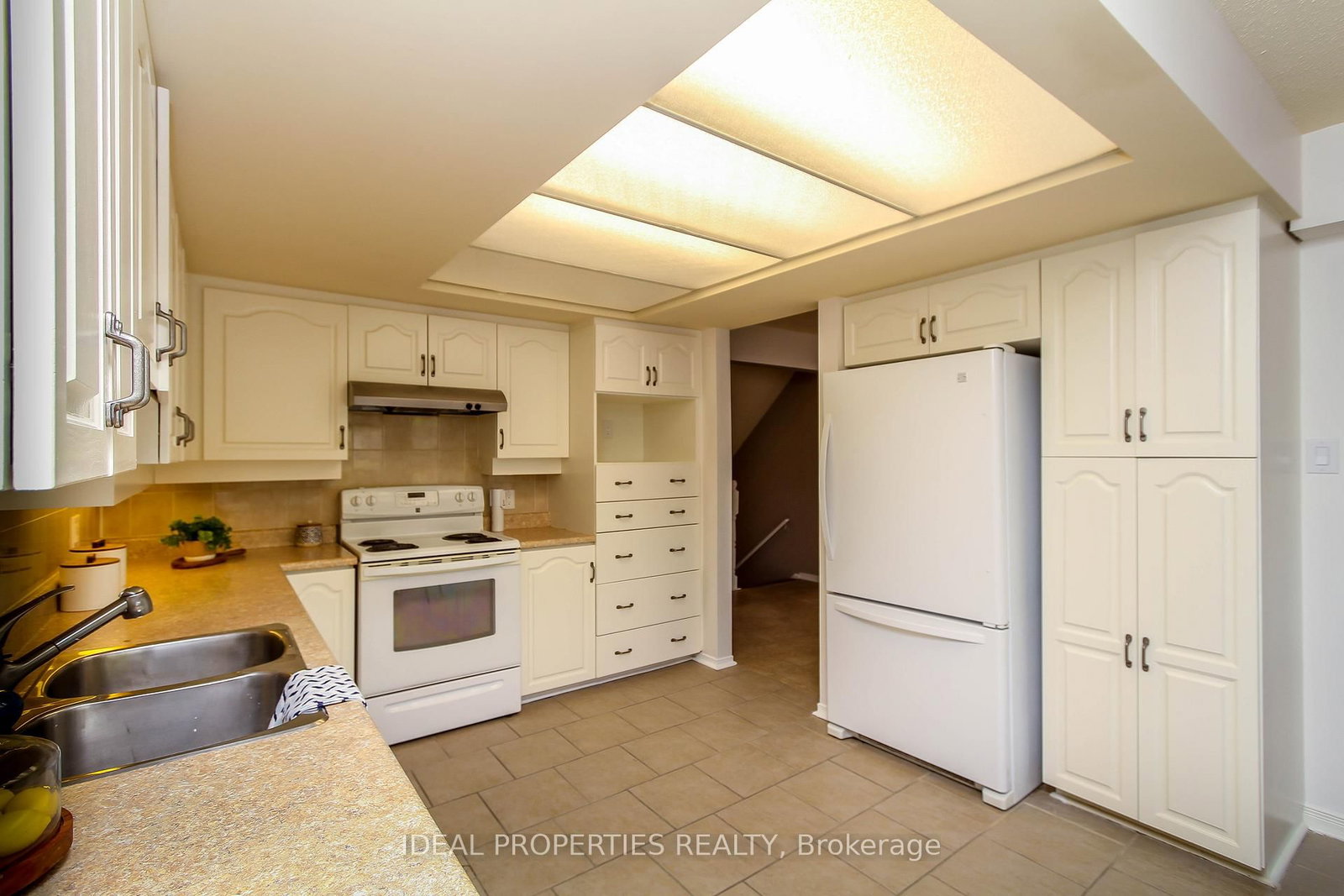 39 HUNTINGS END Avenue • Kanata, ON photo 19