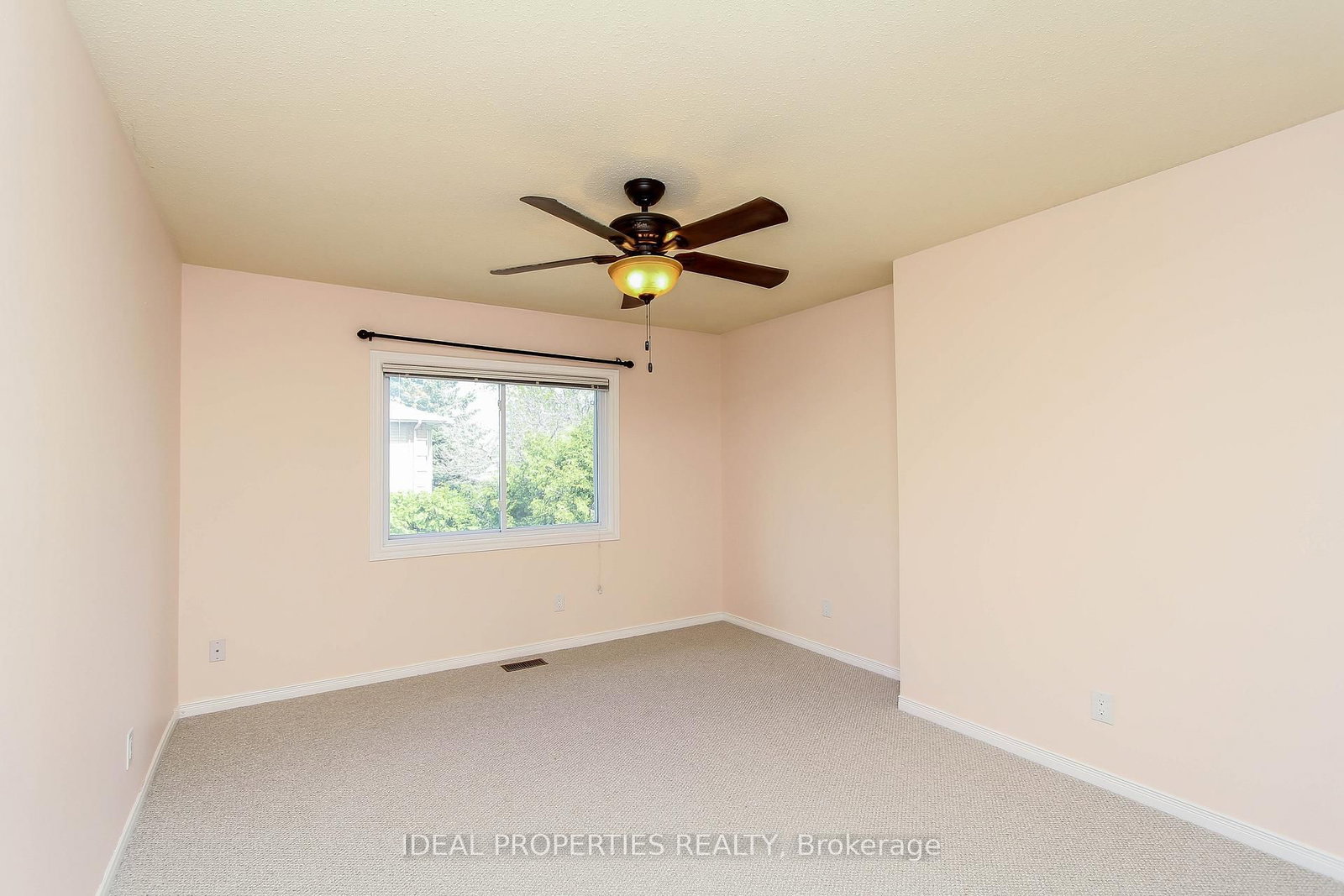 39 HUNTINGS END Avenue • Kanata, ON photo 34