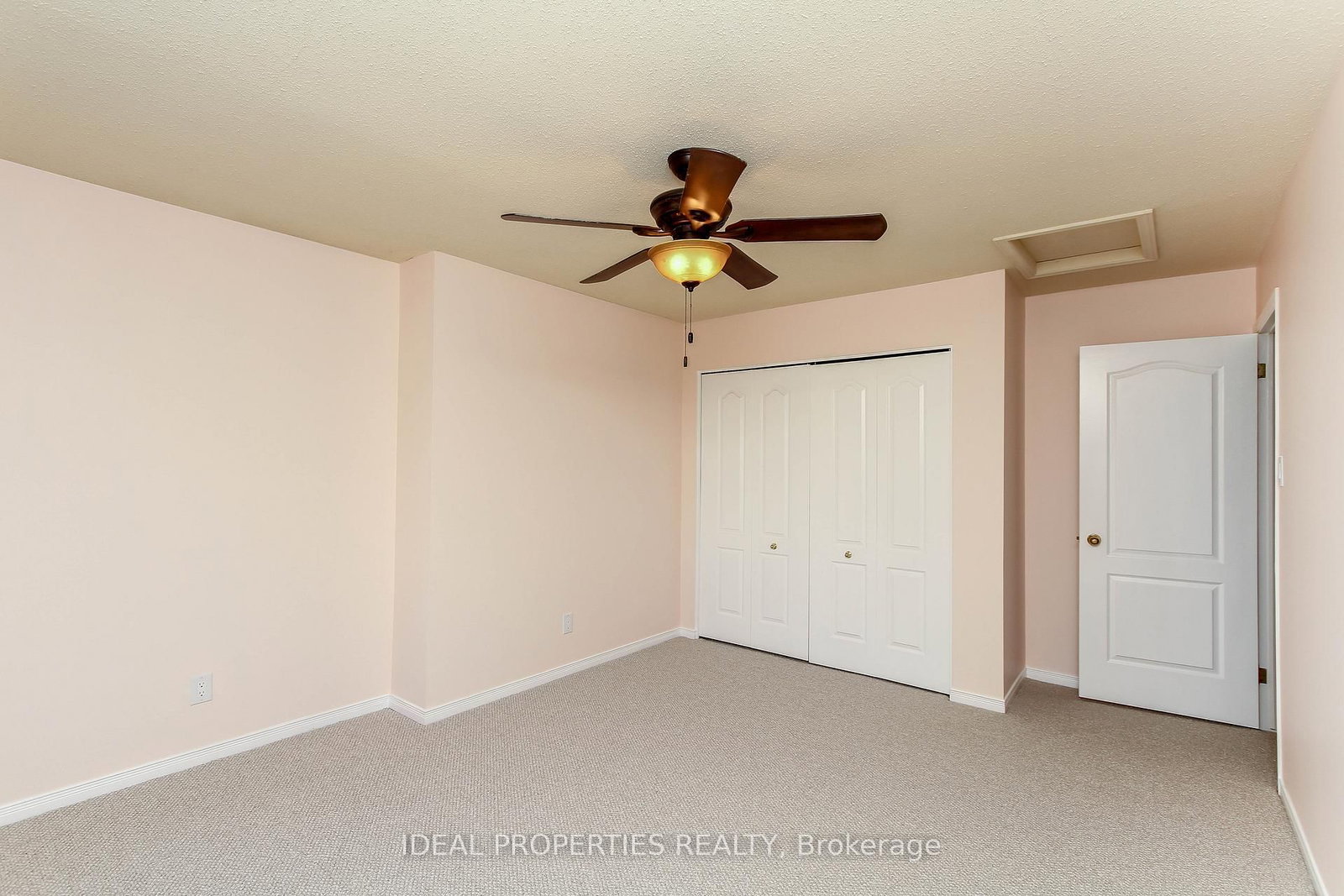 39 HUNTINGS END Avenue • Kanata, ON photo 35