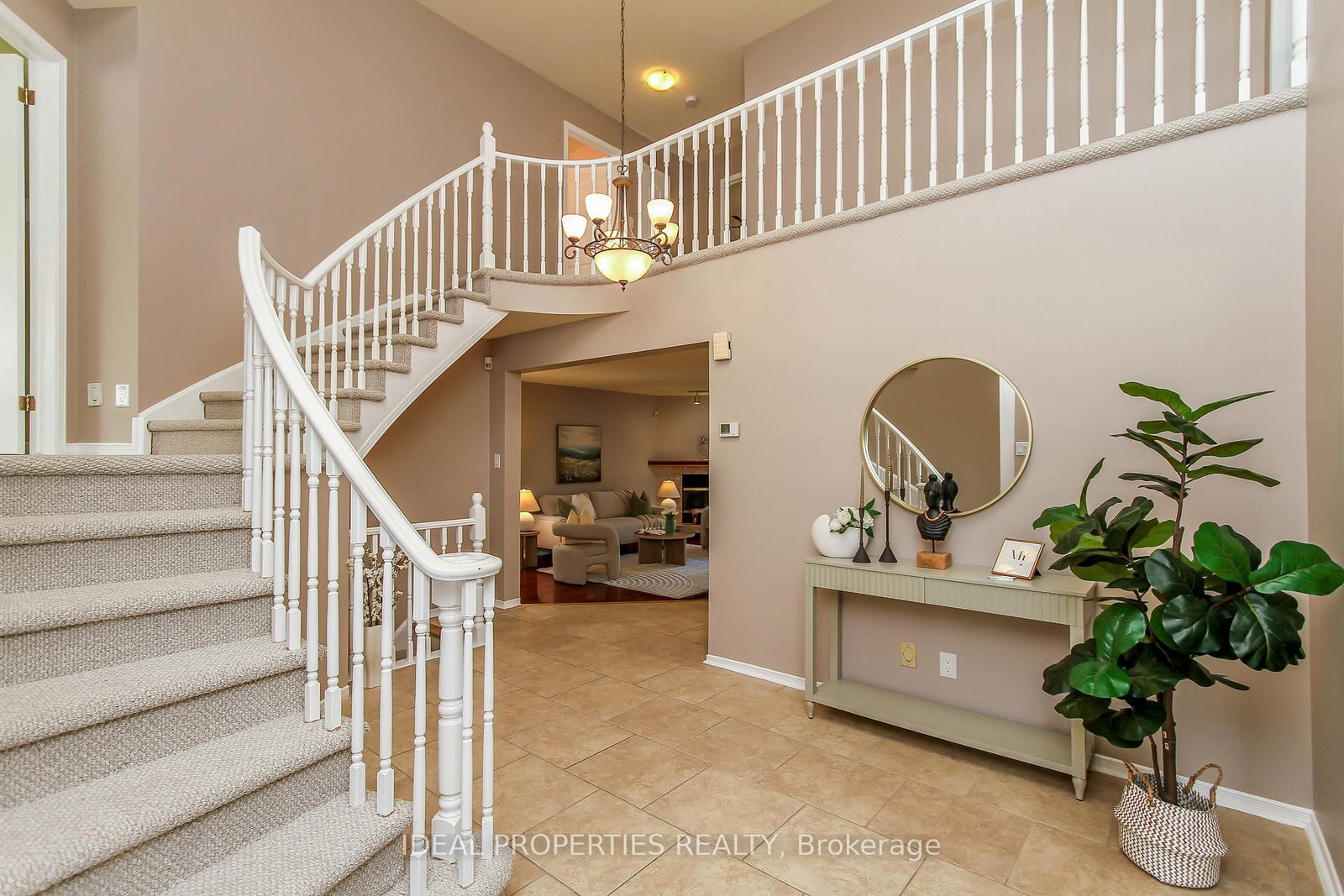 39 HUNTINGS END Avenue • Kanata, ON photo 4