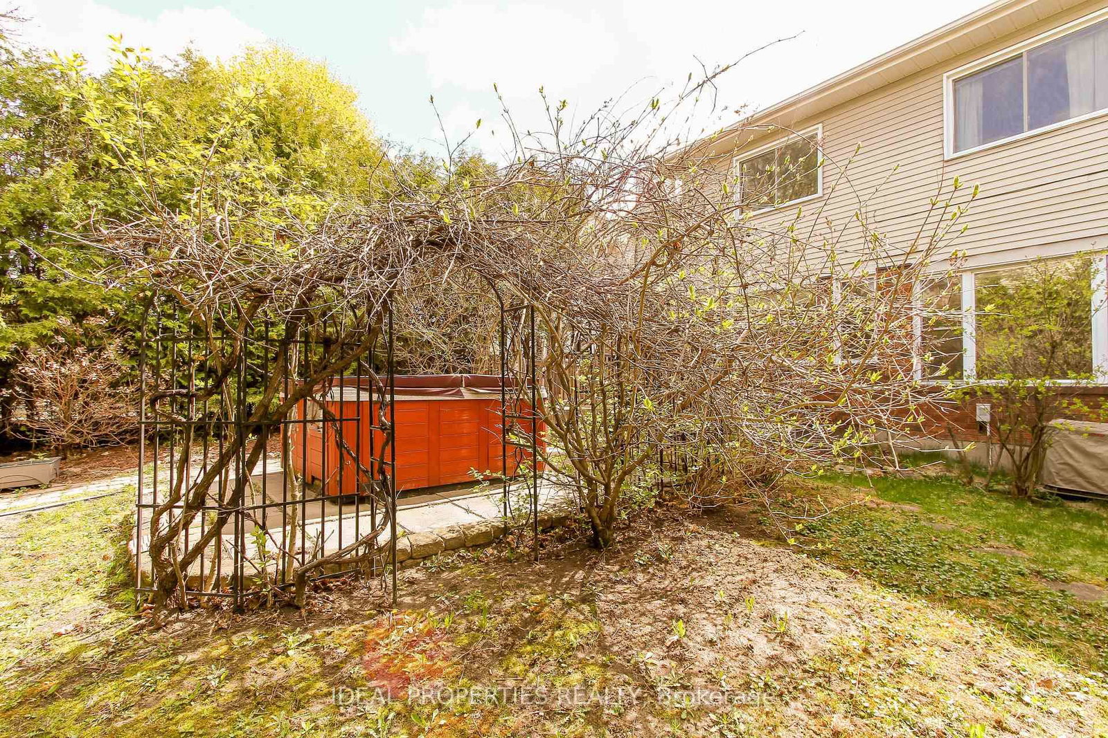 39 HUNTINGS END Avenue • Kanata, ON photo 50