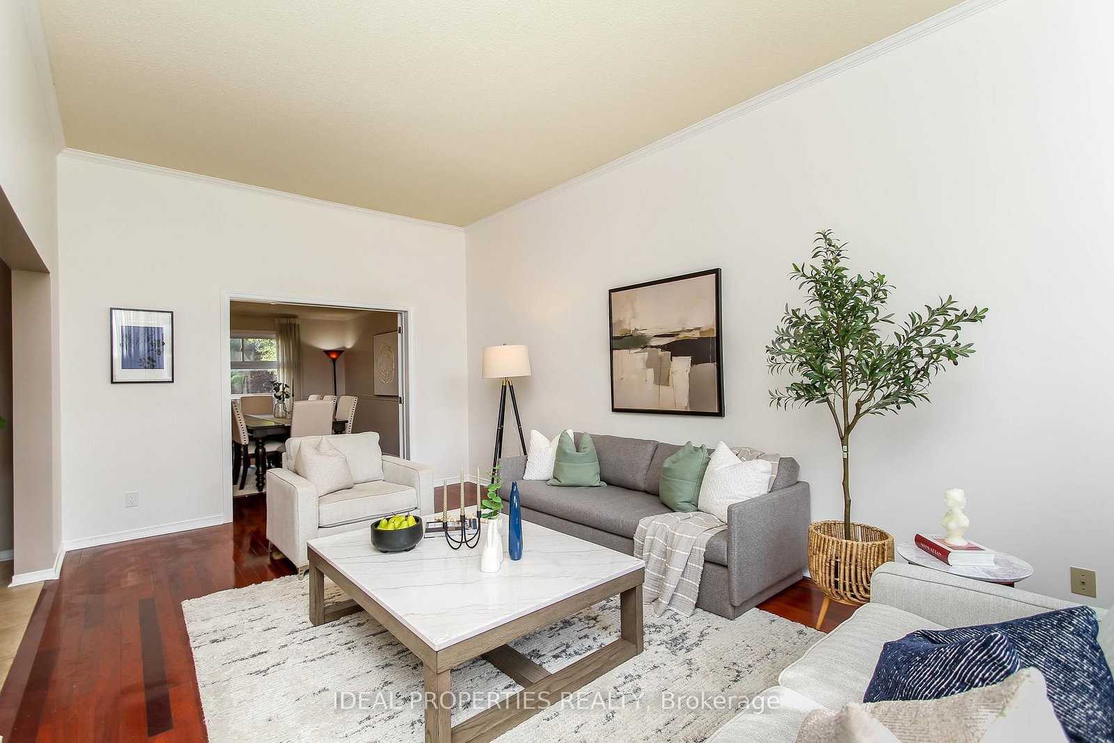 39 HUNTINGS END Avenue • Kanata, ON photo 9