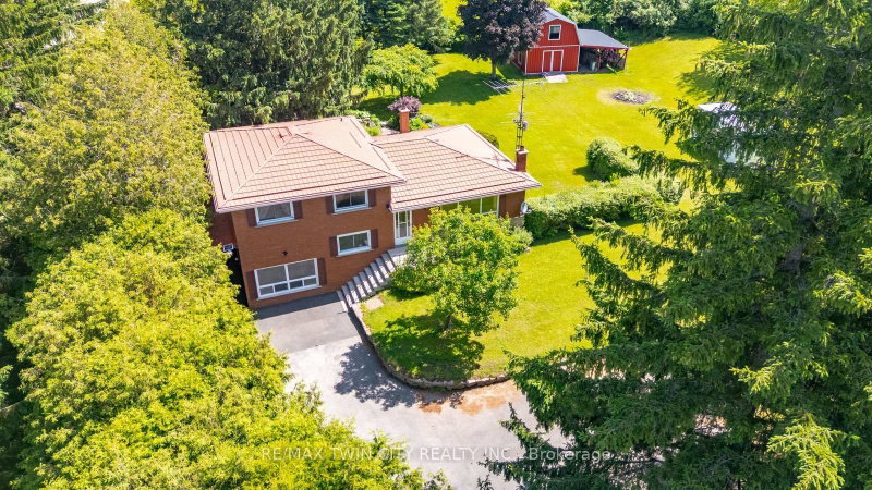 home for sale on 1598 6 Highway