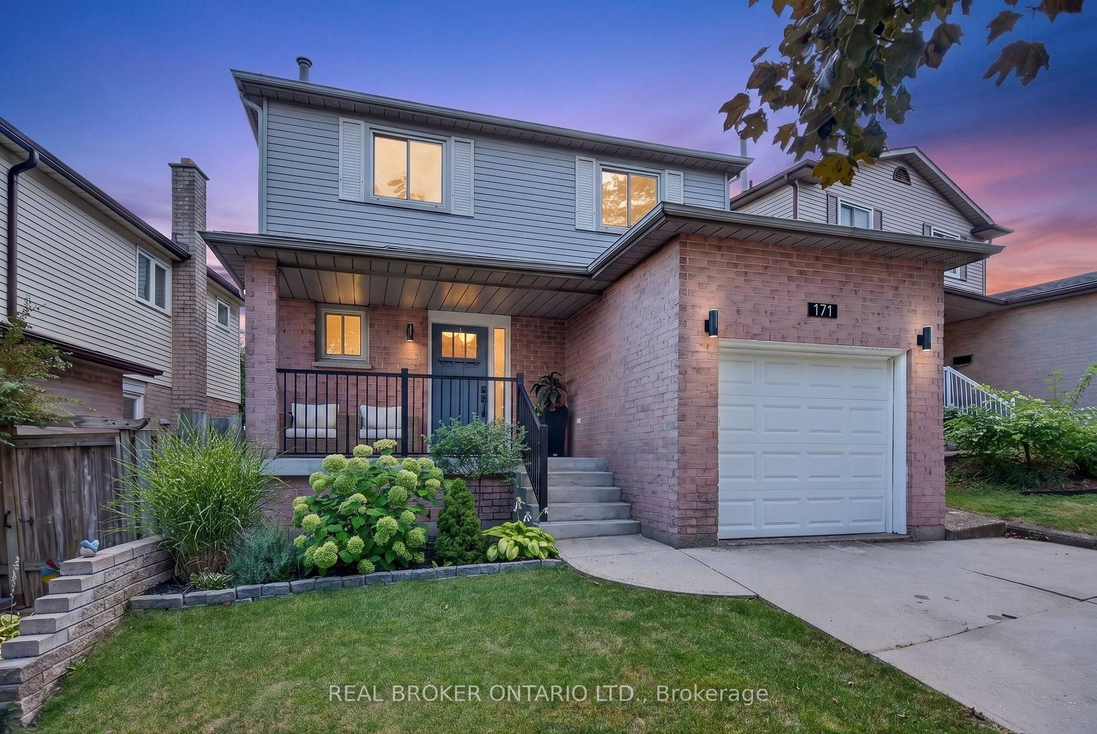 171 Golfwood Drive • Hamilton, ON photo 2