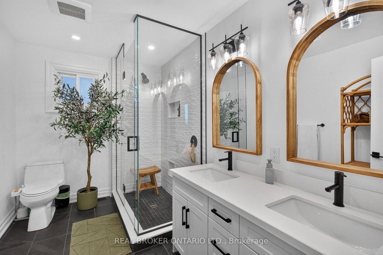 171 Golfwood Drive • Hamilton, ON photo 20