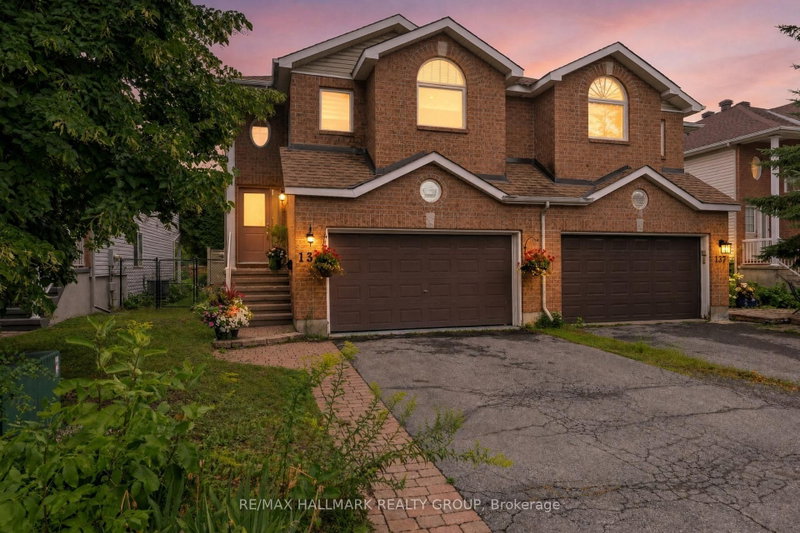 139 CASTLE GLEN Crescent