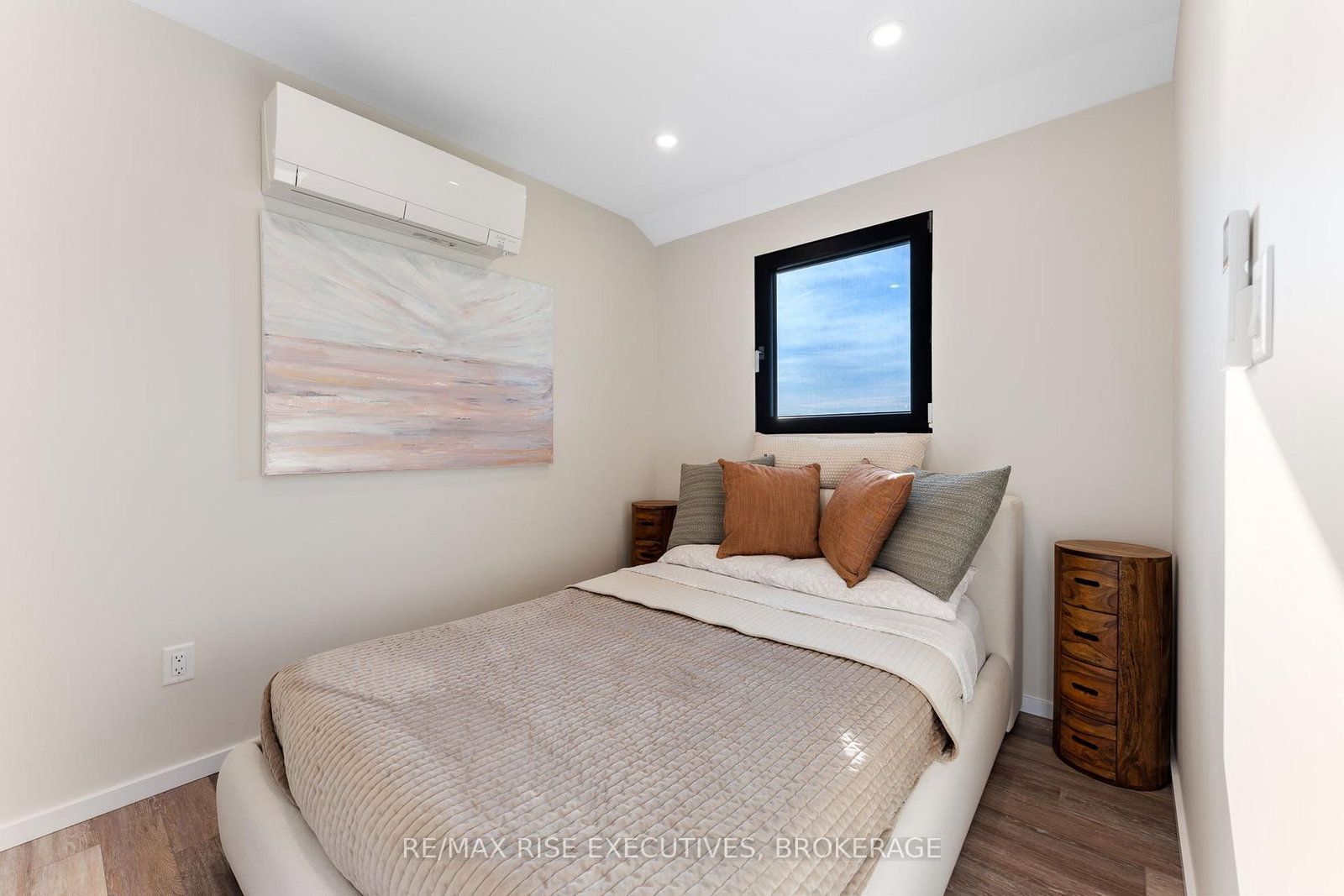 682 Salmon Point Road • Prince Edward County, ON photo 11