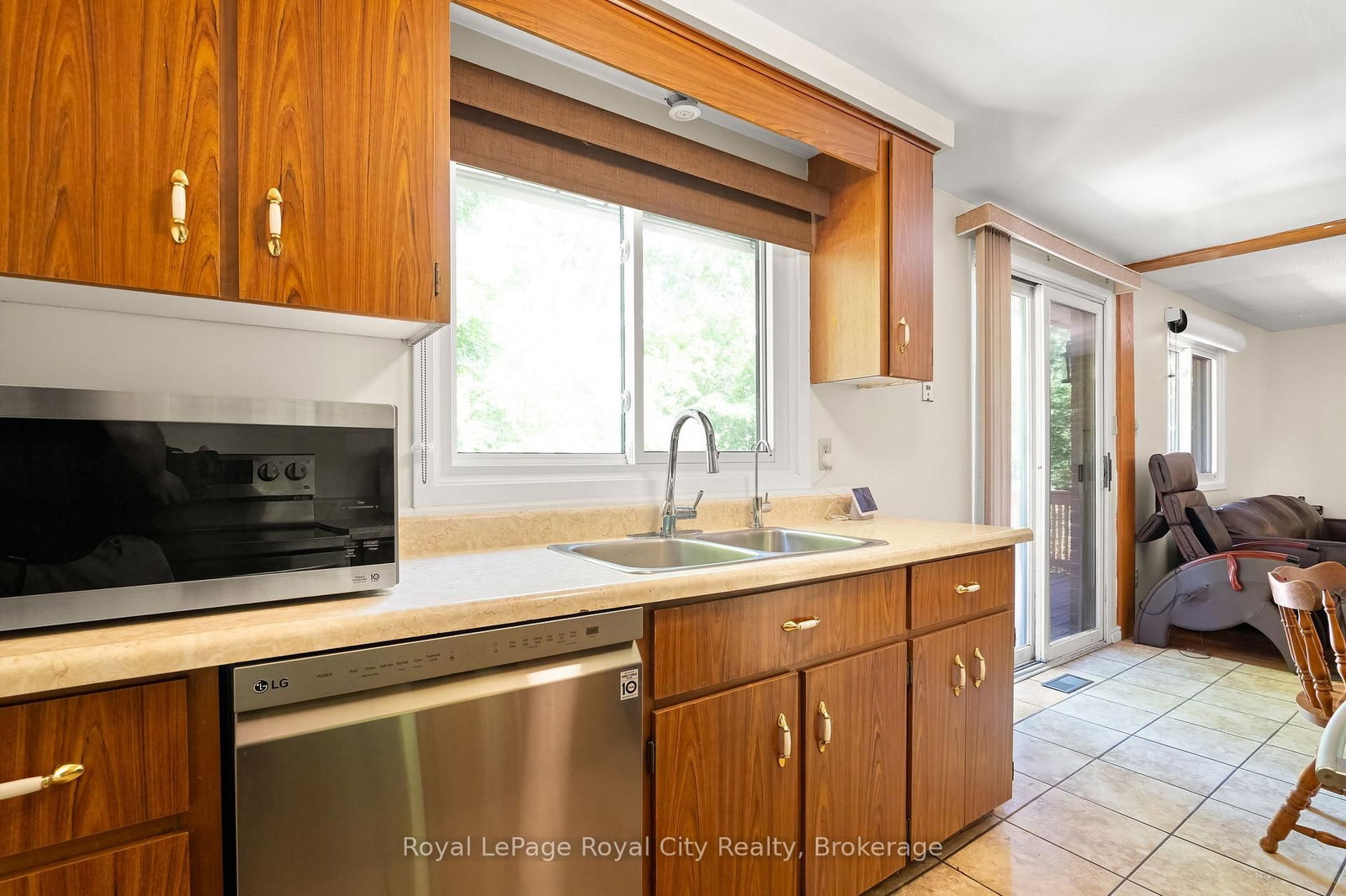 121 Imperial Road N • Guelph, ON photo 16