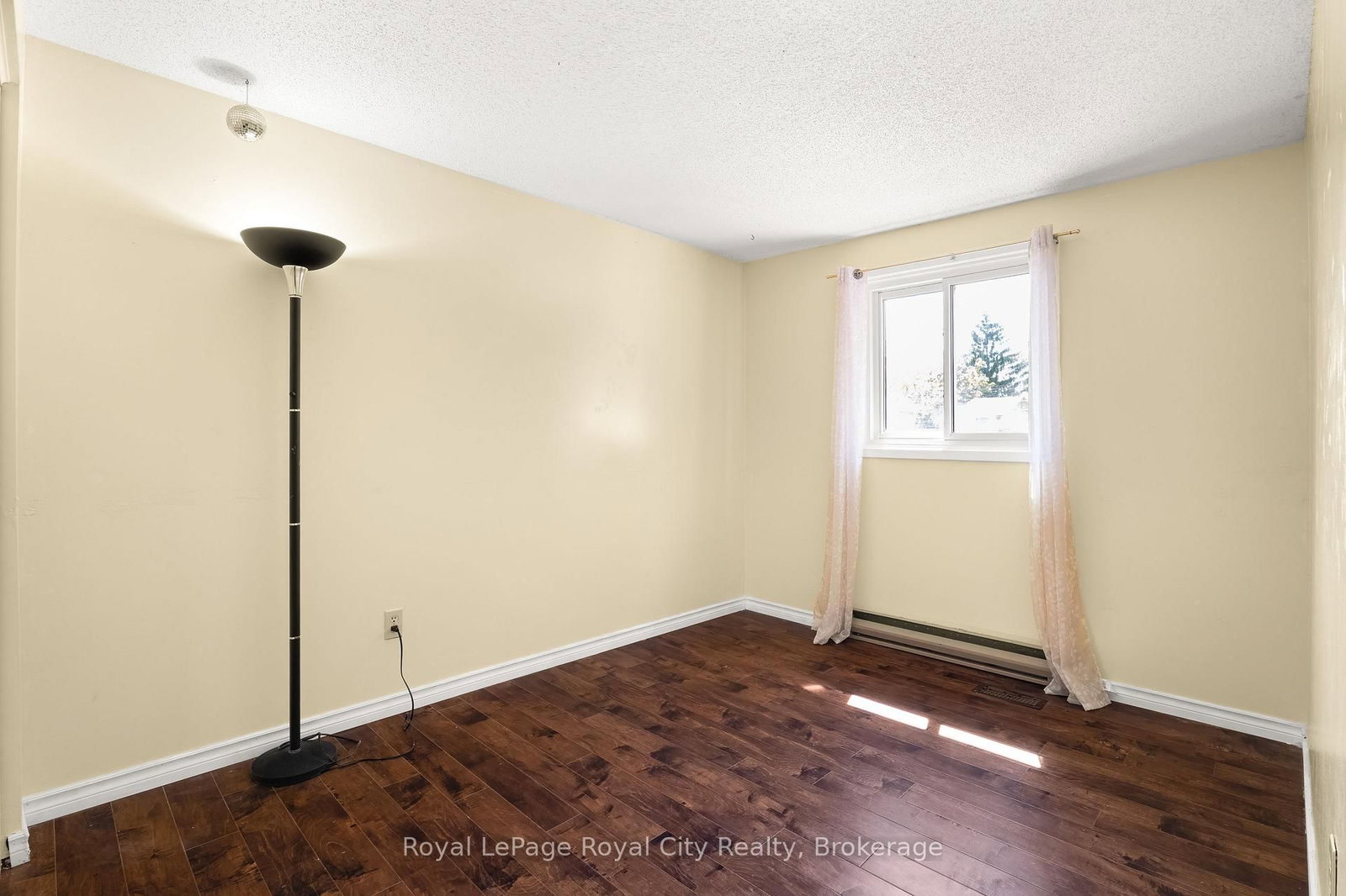 121 Imperial Road N • Guelph, ON photo 27