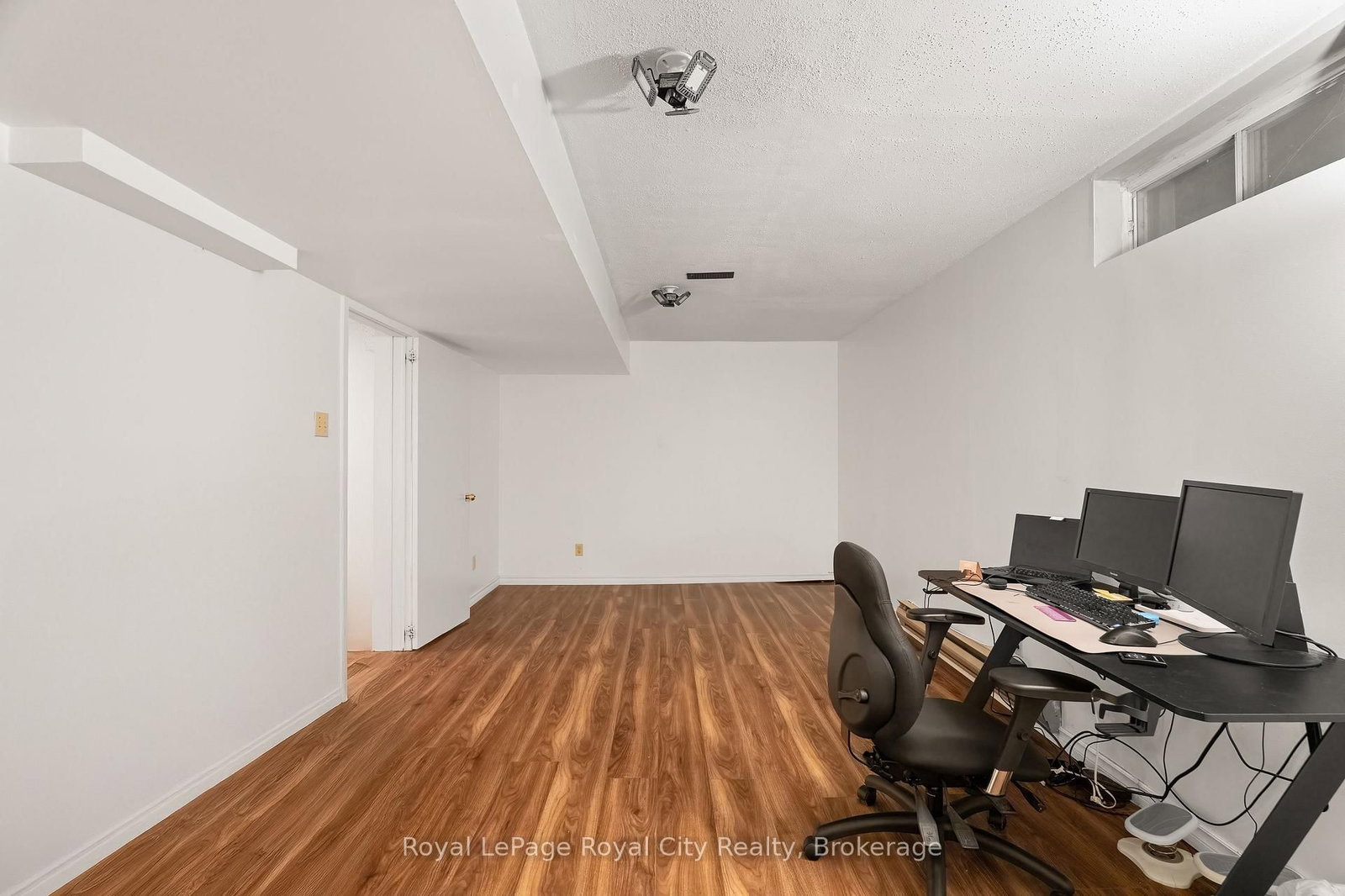 121 Imperial Road N • Guelph, ON photo 30