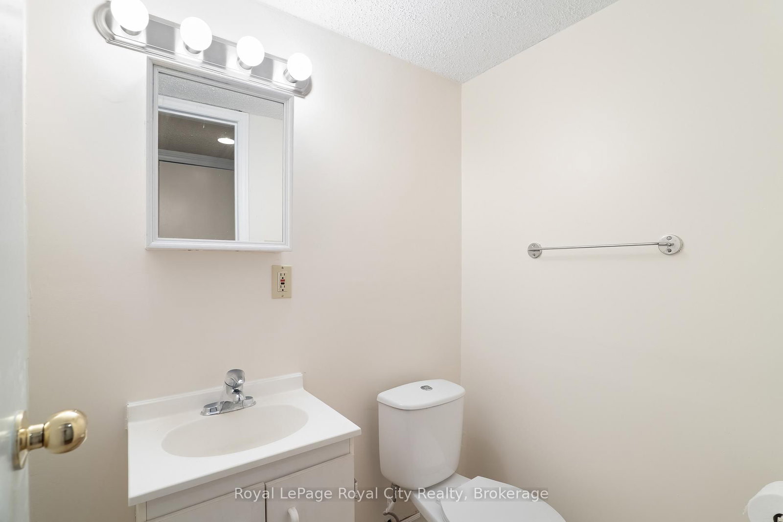 121 Imperial Road N • Guelph, ON photo 33