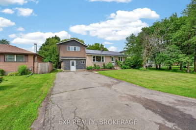 44 Lennox Street • Kingston, ON photo 2