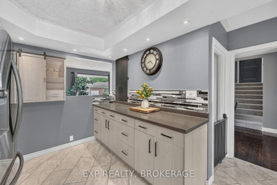 44 Lennox Street • Kingston, ON photo 5