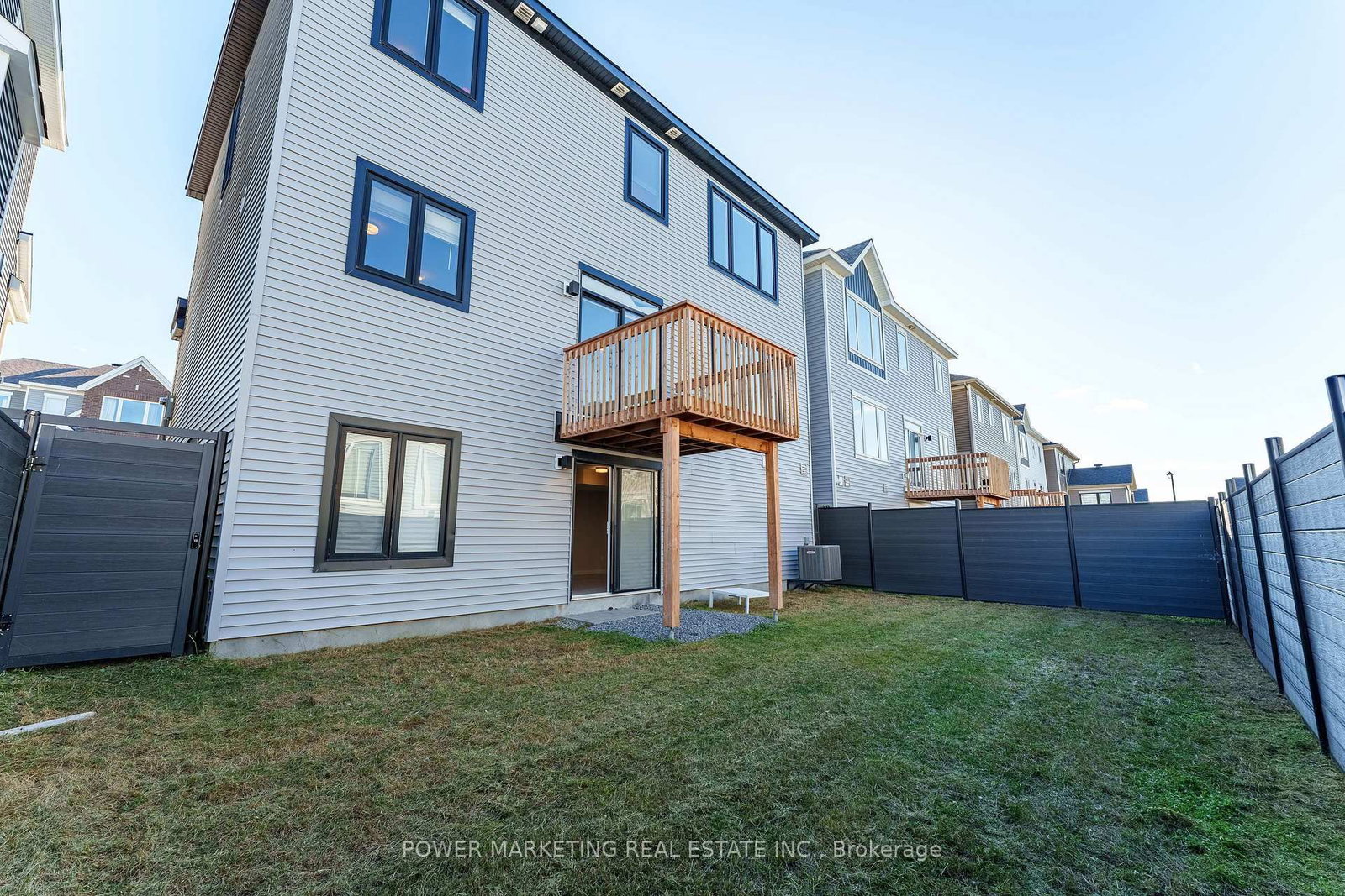 228 Appalachian Circle • Ottawa, ON photo 28