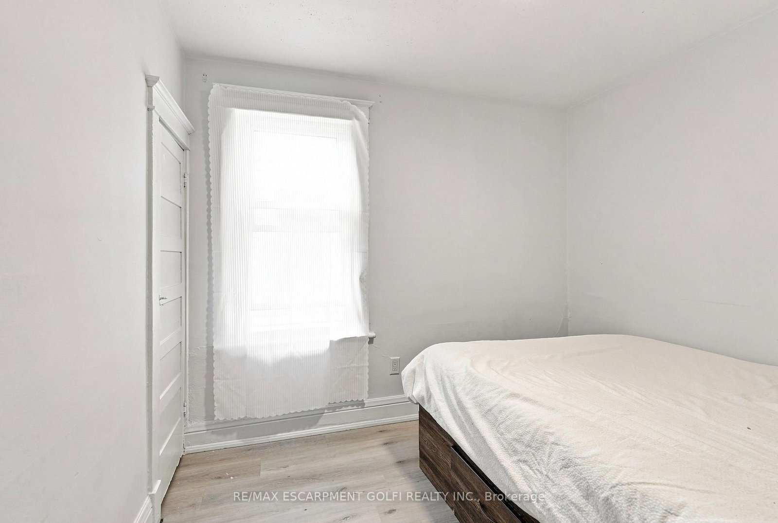 463 Dunsmure Avenue • Hamilton, ON photo 16