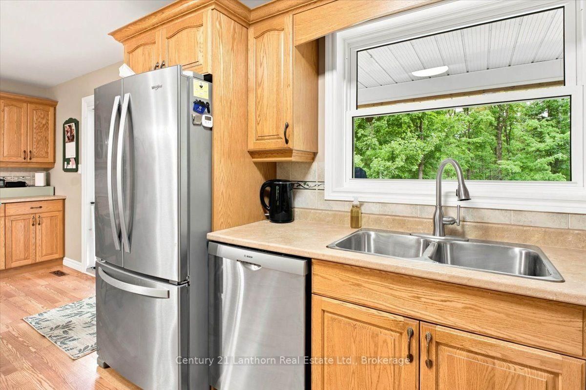18448 Highway 62 • Madoc, ON photo 13