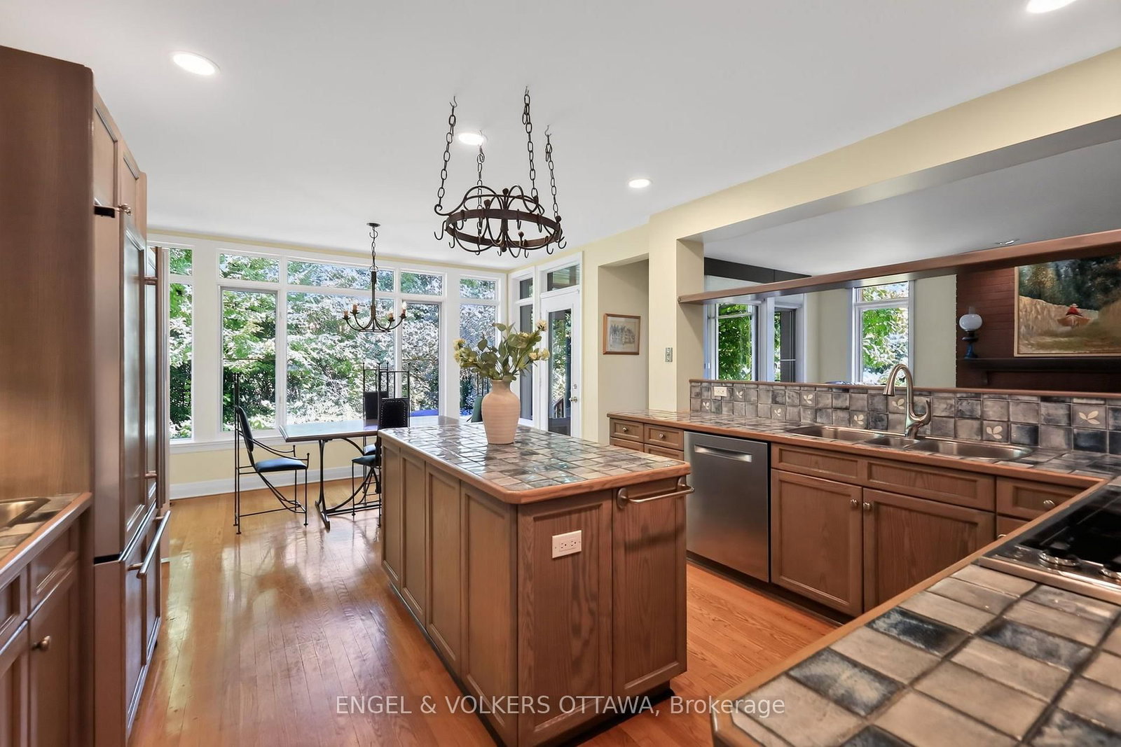 13 Chinook Crescent • Ottawa, ON photo 13