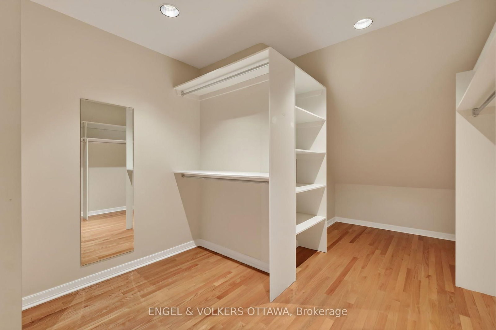 13 Chinook Crescent • Ottawa, ON photo 25