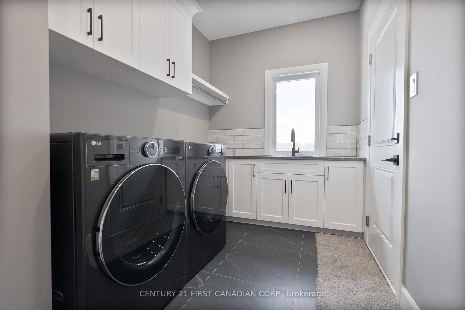 110 Sheldabren Street • North Middlesex, ON photo 5